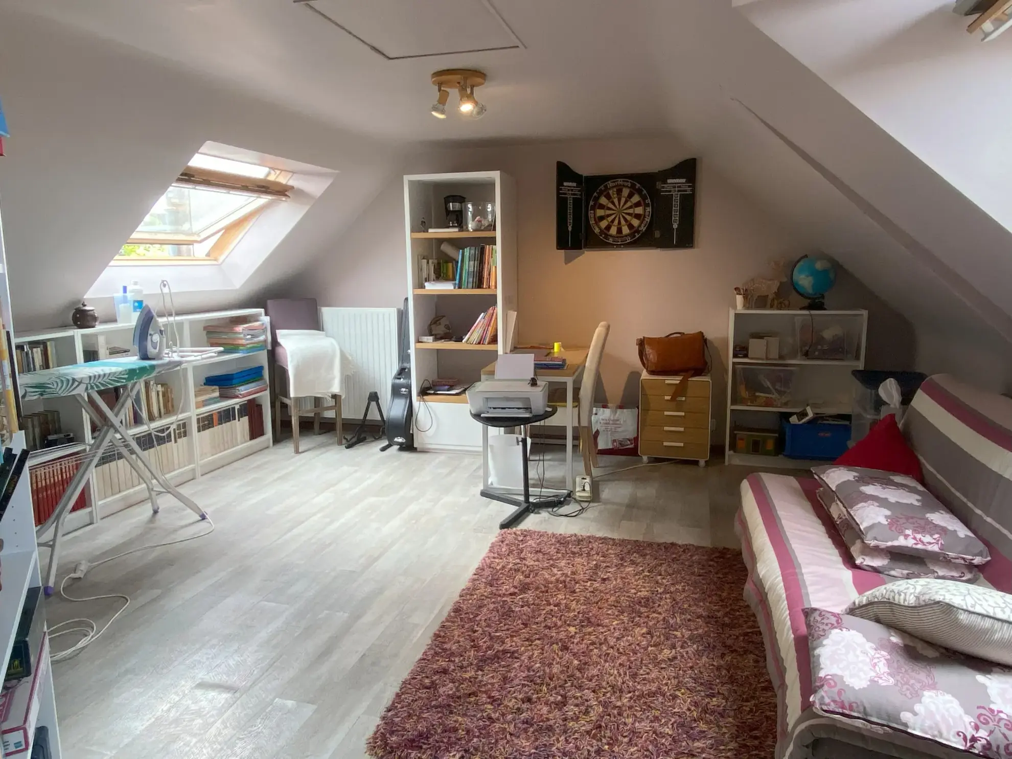 Charmante maison en pierre avec jardin et garage à Cléguérec 