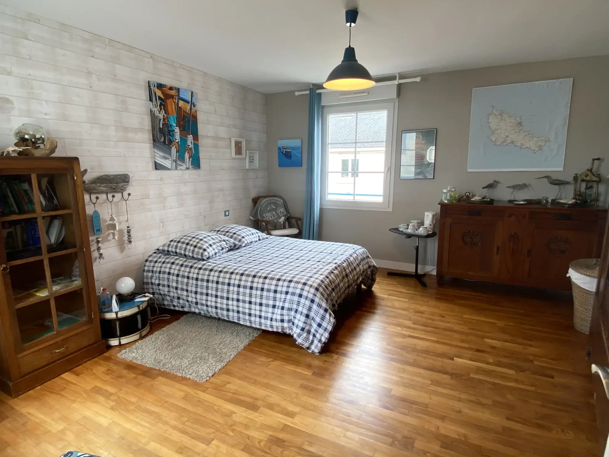 Charmante maison en pierre avec jardin et garage à Cléguérec 