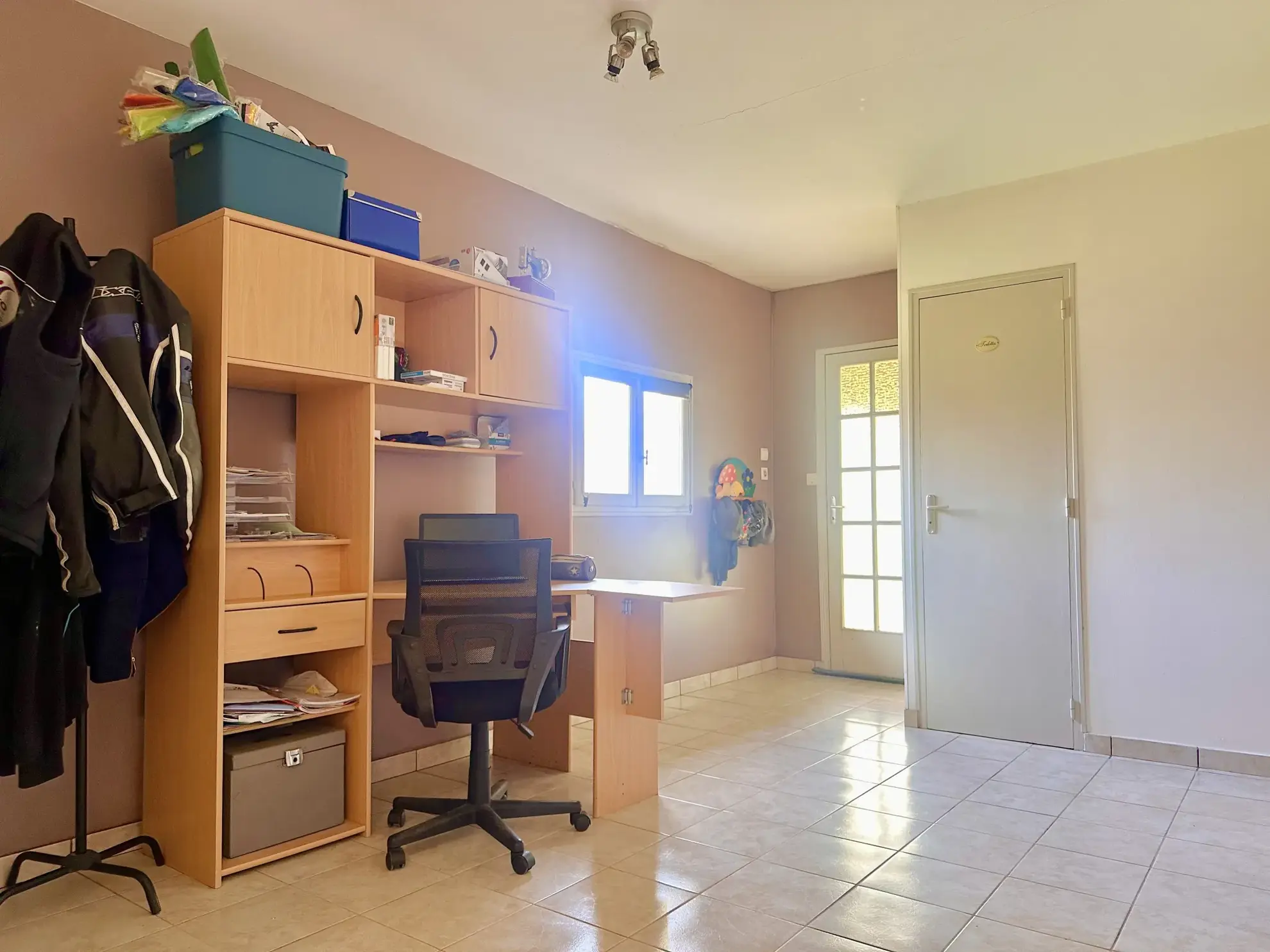 Longère de plain-pied à Vichy avec grand terrain et terrasse couverte 