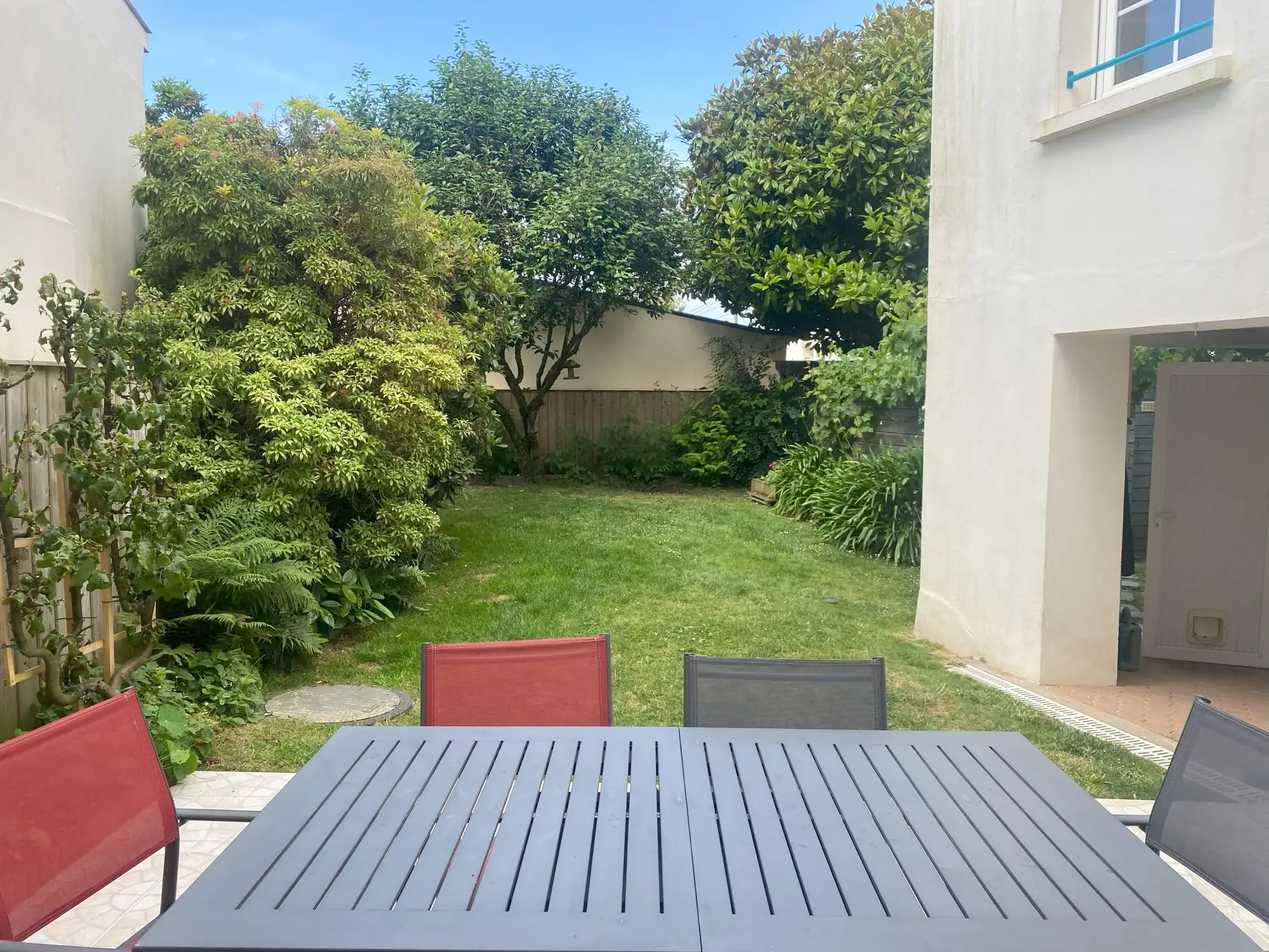 Charmante maison en pierre avec jardin et garage à Cléguérec 