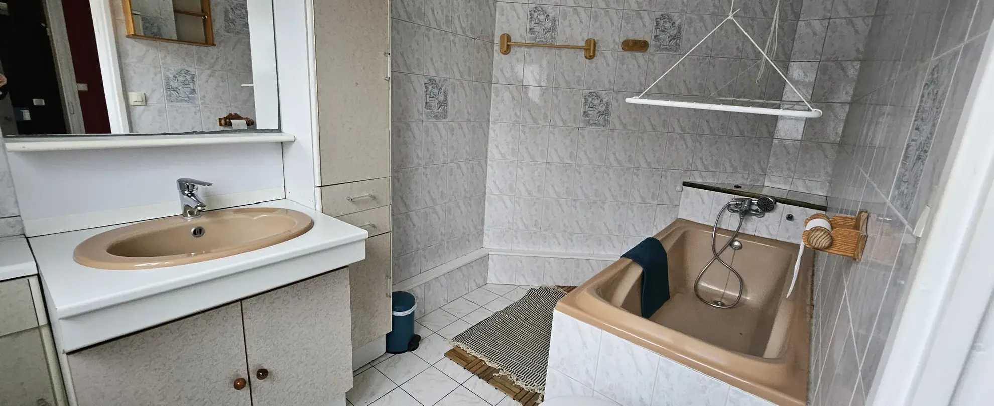 Maison de ville à Sotteville-lès-Rouen avec terrasse et garage - 68 m² 