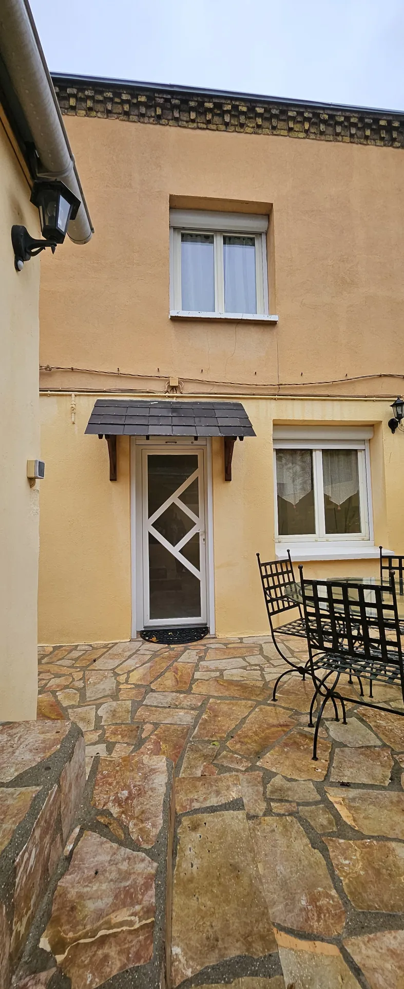 Maison de ville à Sotteville-lès-Rouen avec terrasse et garage - 68 m² 