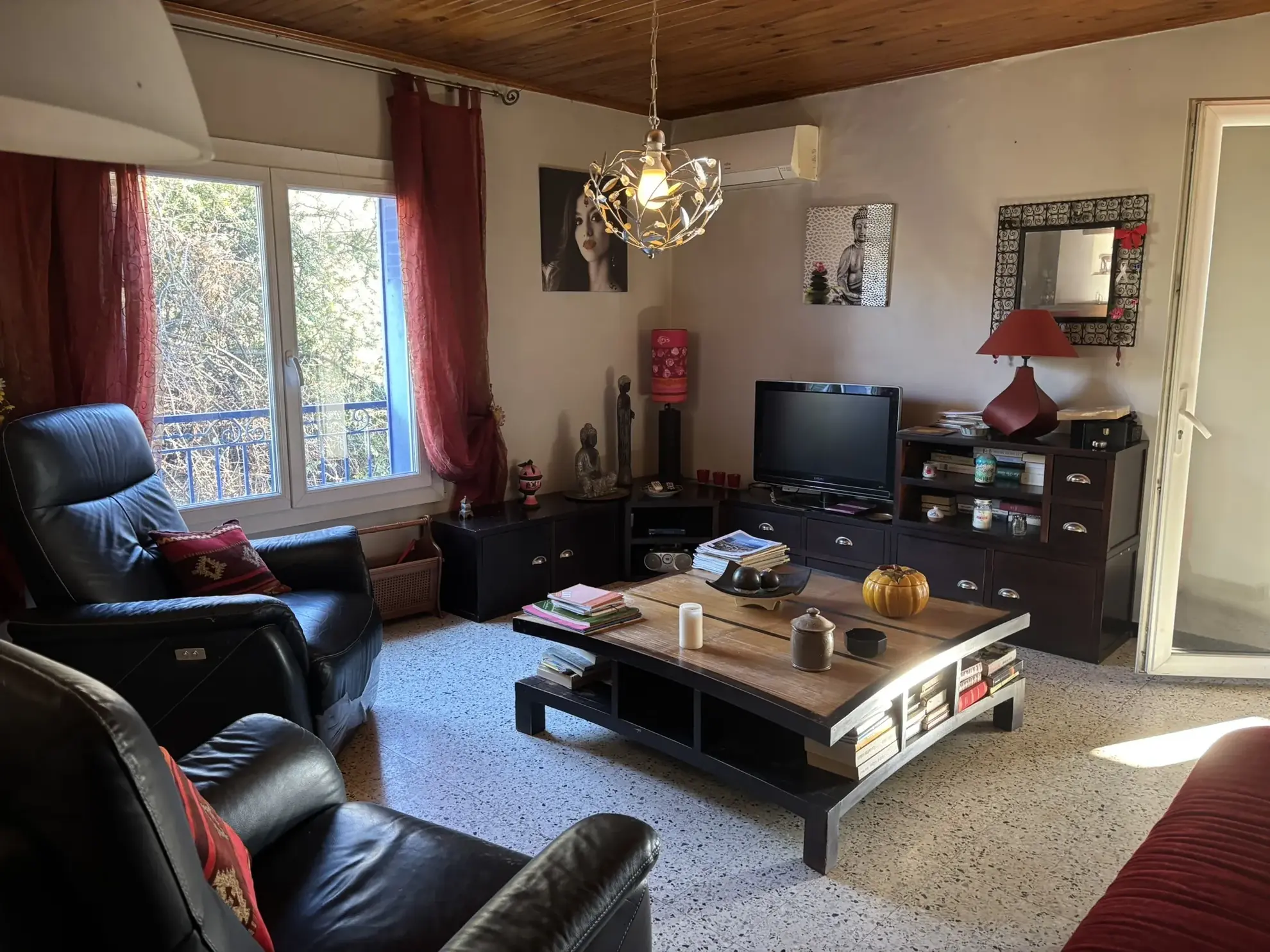 Maison à rénover avec dépendances sur 8300 m² à Mollans-sur-Ouveze 