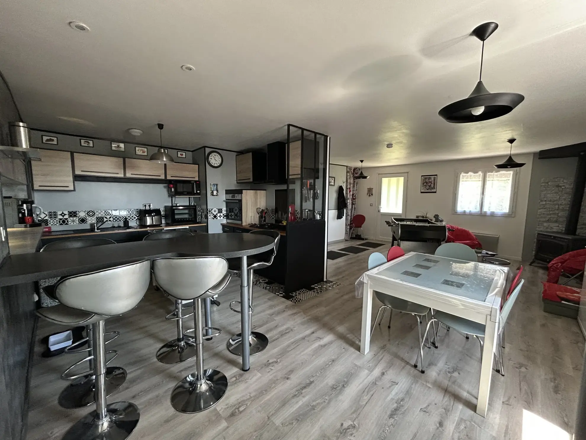 Maison à vendre à Seilhac, Corrèze – 3 chambres, garage, terrasse, terrain arboré de 1829m² 