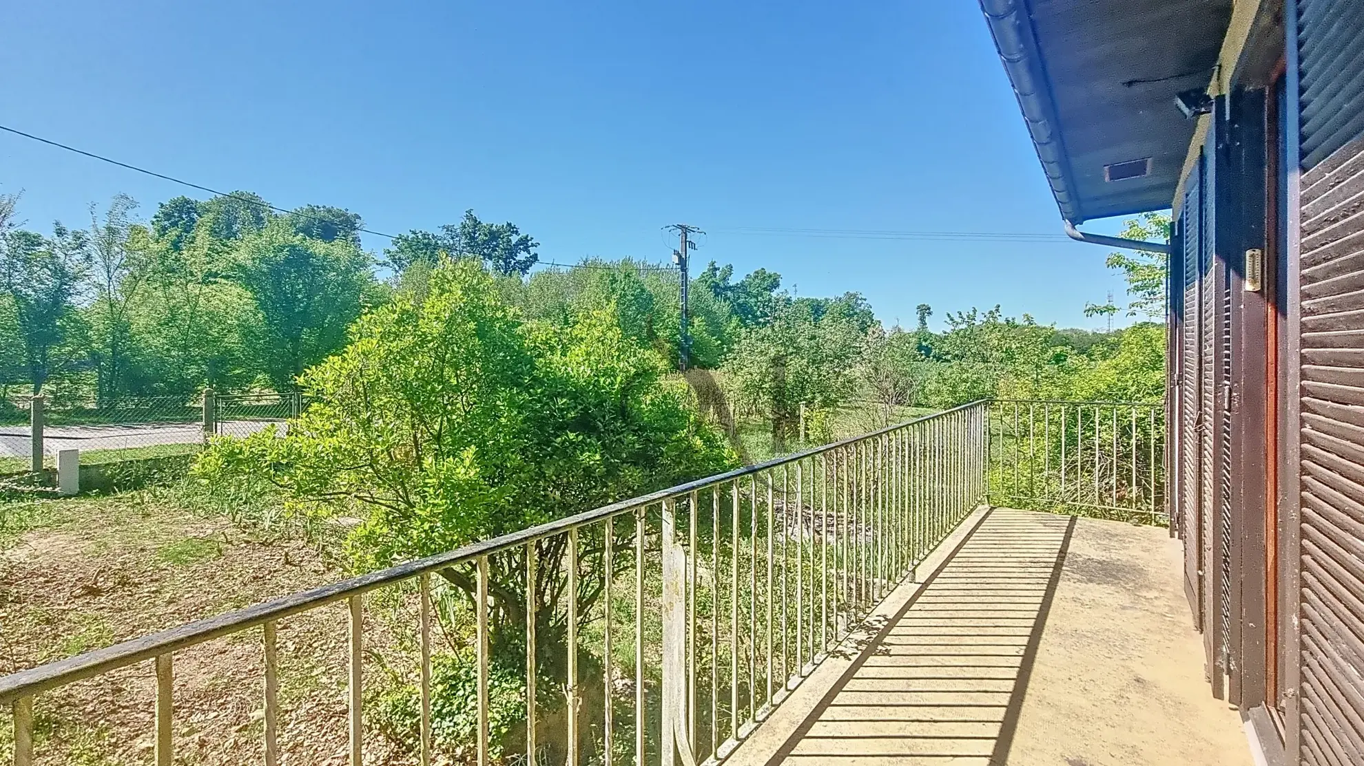 Maison à vendre à Chevannes (45210) avec grand terrain, potentiel de rénovation 