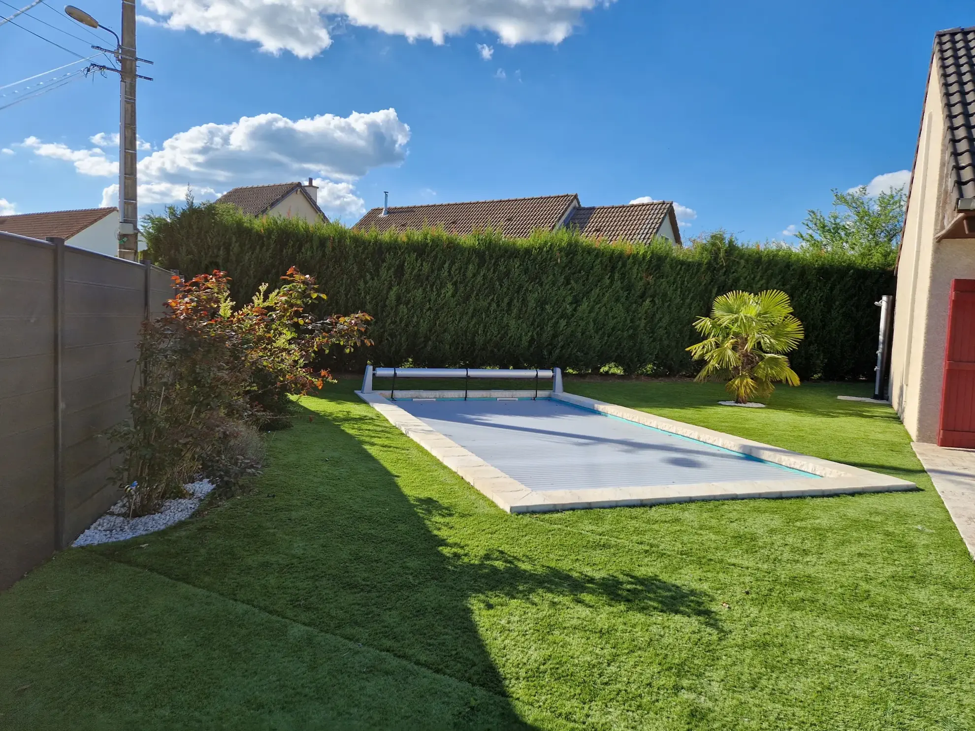 A vendre maison avec piscine à Dracy-Saint-Loup – 3 chambres, accessible PMR 