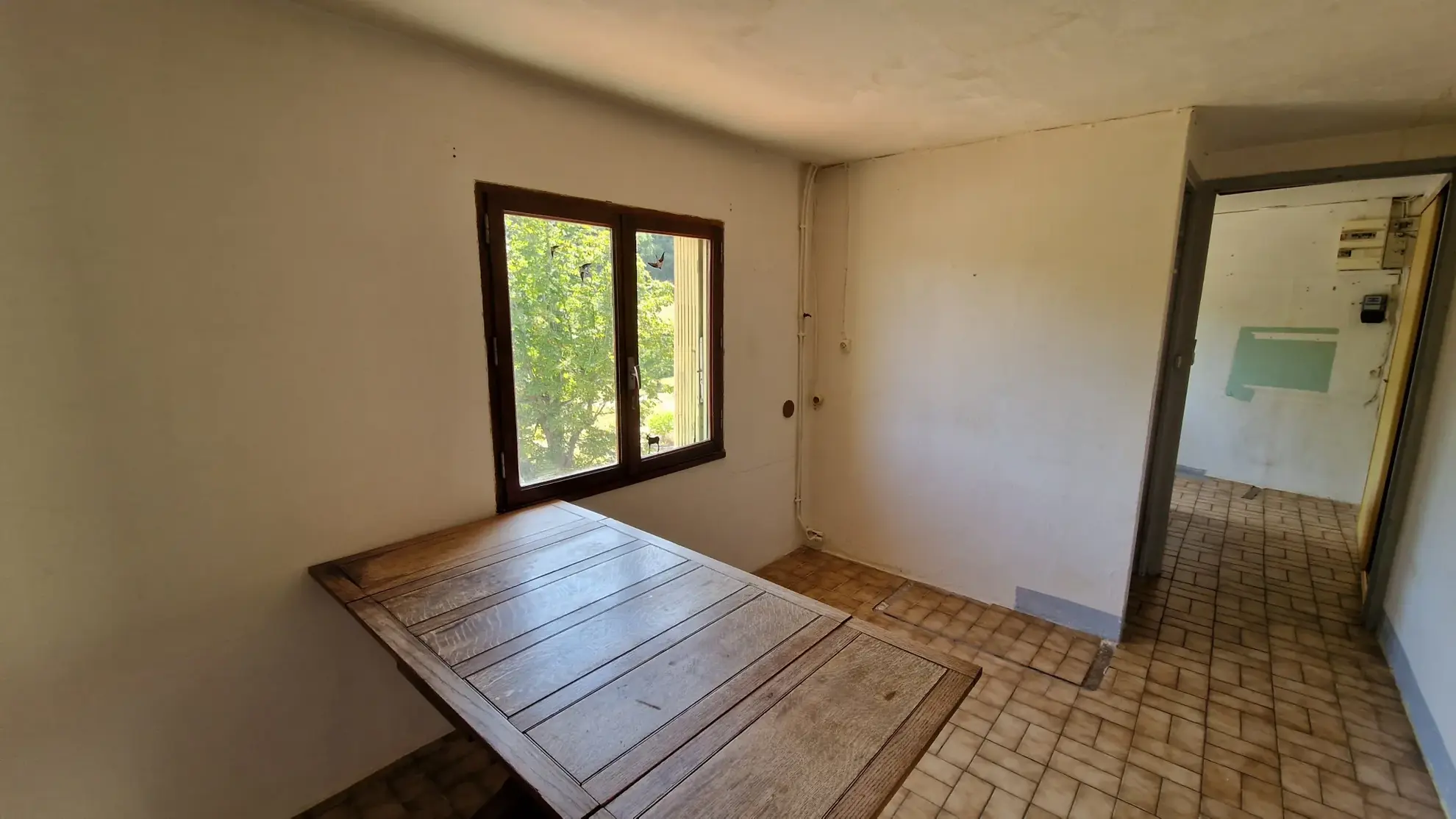 Maison de village à rénover de 107 m2 avec terrasse et cour proche de Lodève 