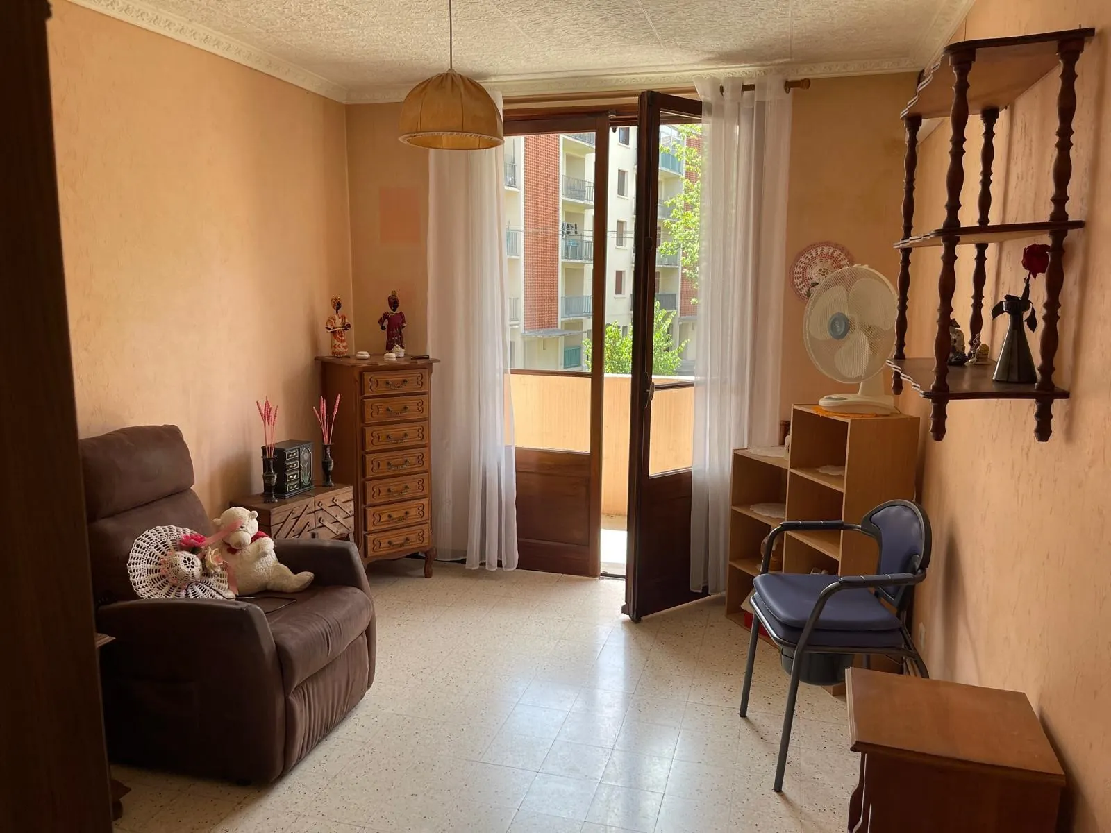 Appartement de 78 m² avec extérieur et parking proche du centre-ville de Carcassonne 