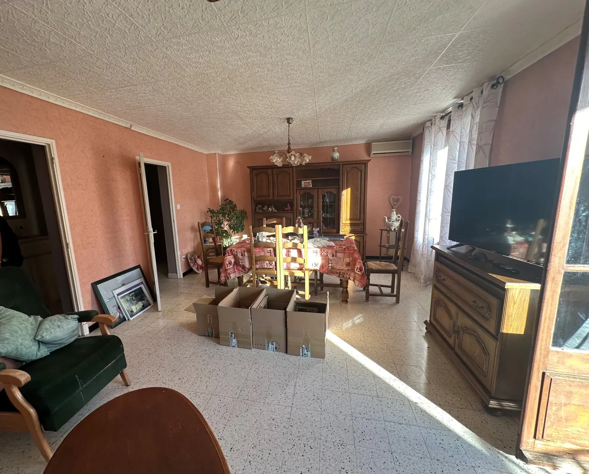 Appartement de 78 m² avec extérieur et parking proche du centre-ville de Carcassonne 