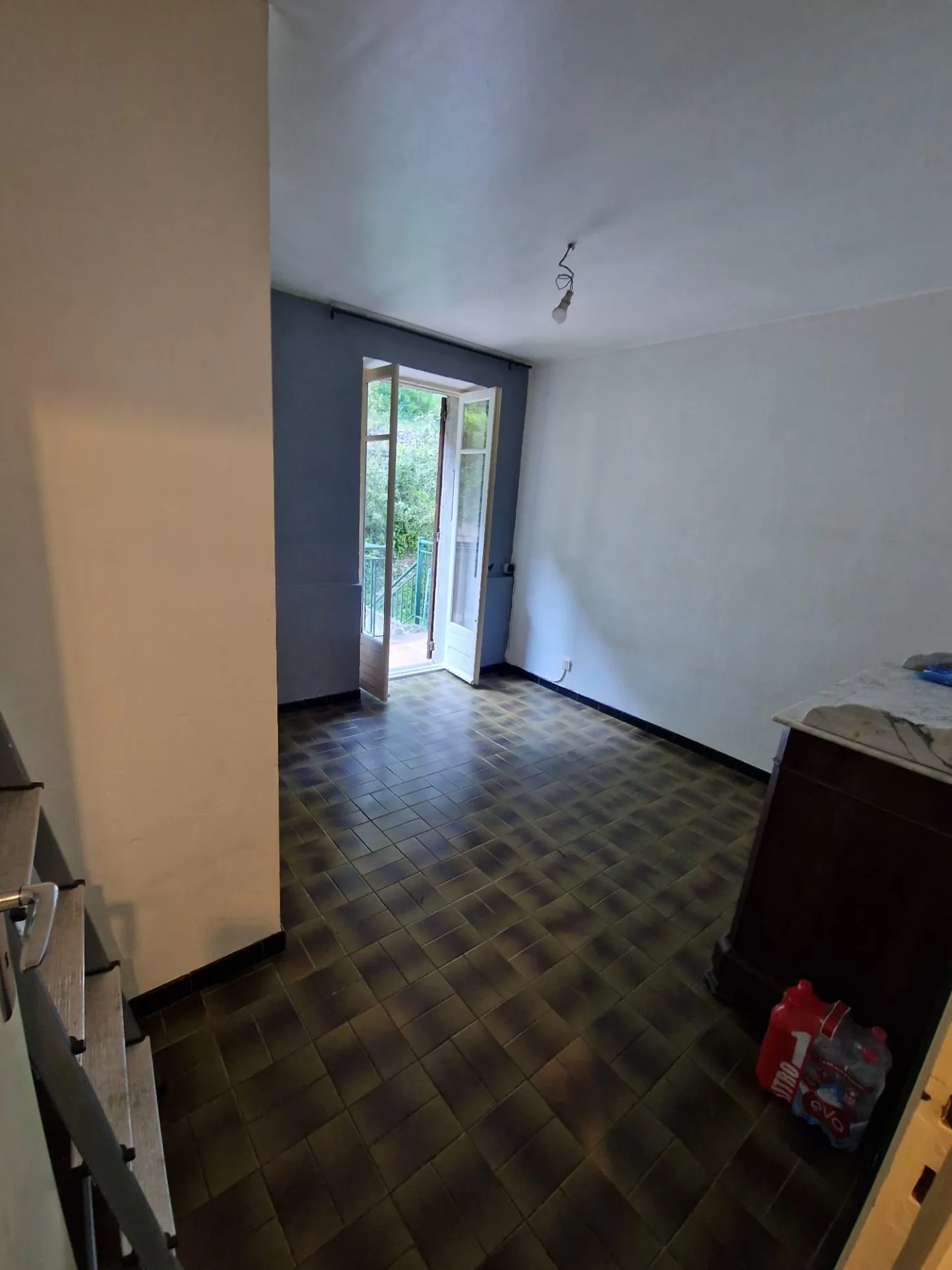 Maison de village à Fontan 120 m² avec jardin, terrasse et potentiel locatif 