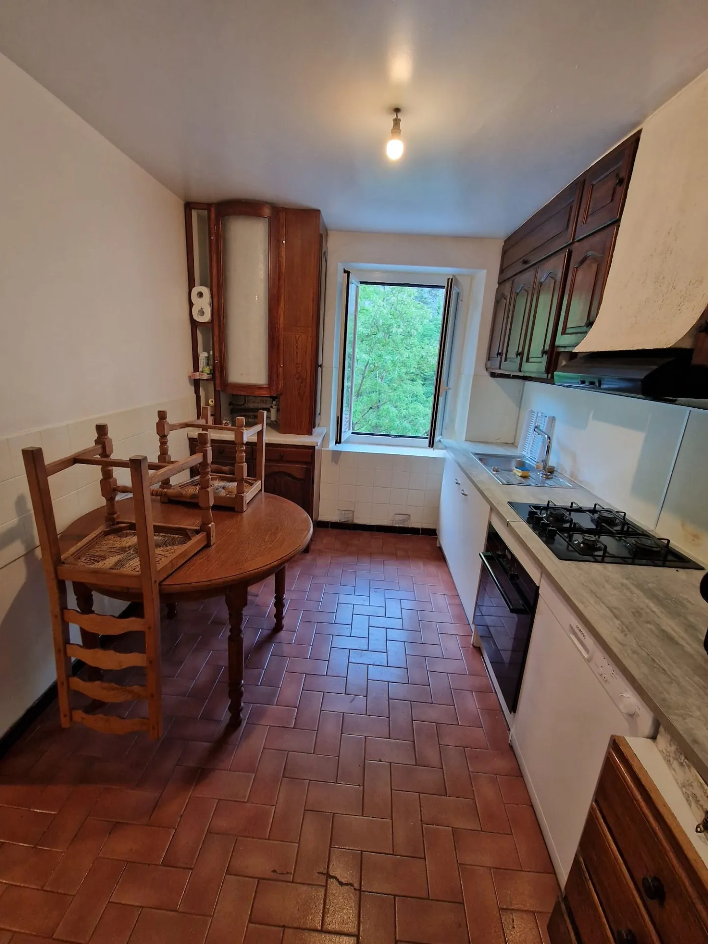 Maison de village à Fontan 120 m² avec jardin, terrasse et potentiel locatif 