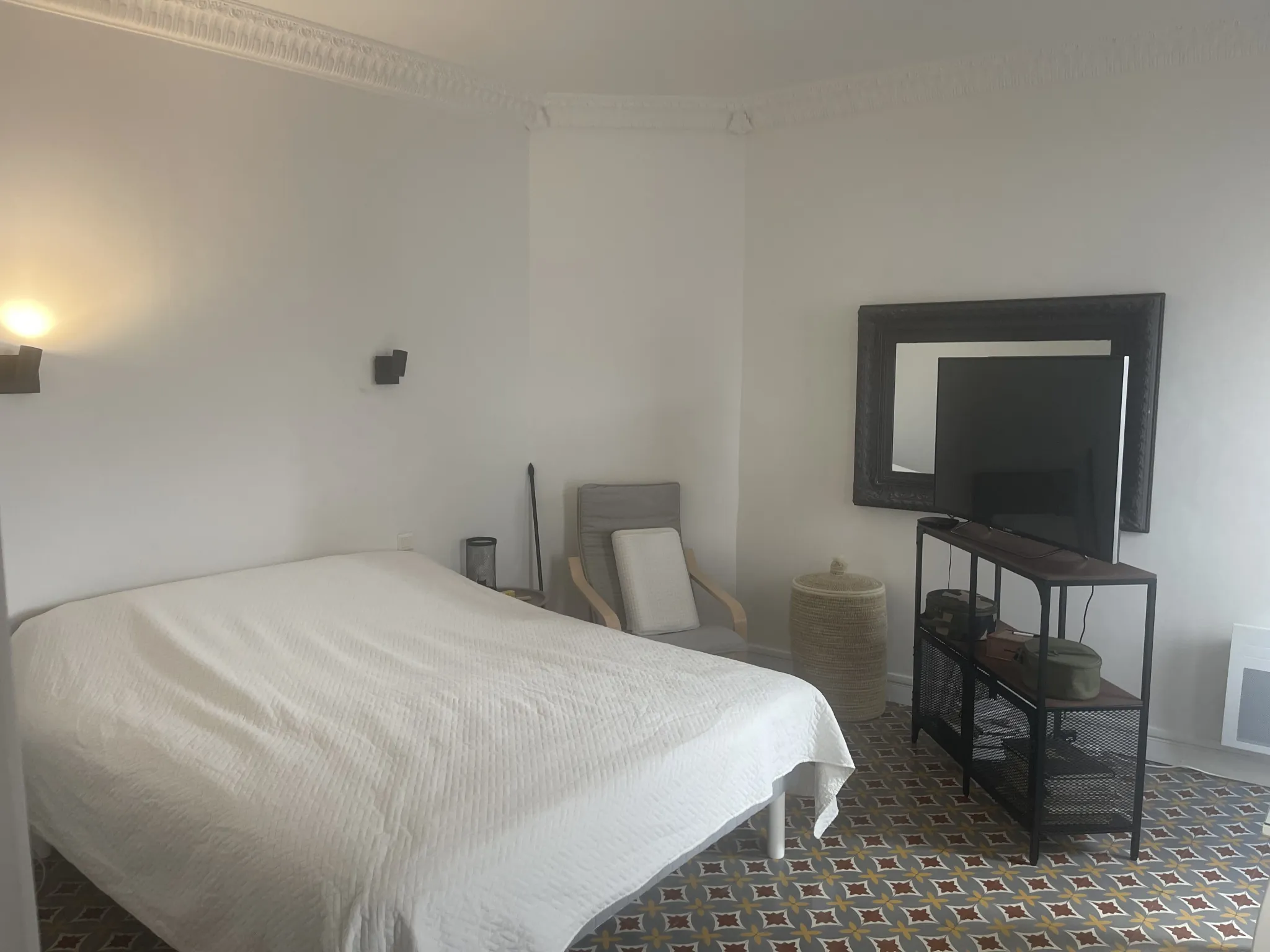 Appartement 91 m² avec terrasse et cachet authentique au cœur de Carcassonne 