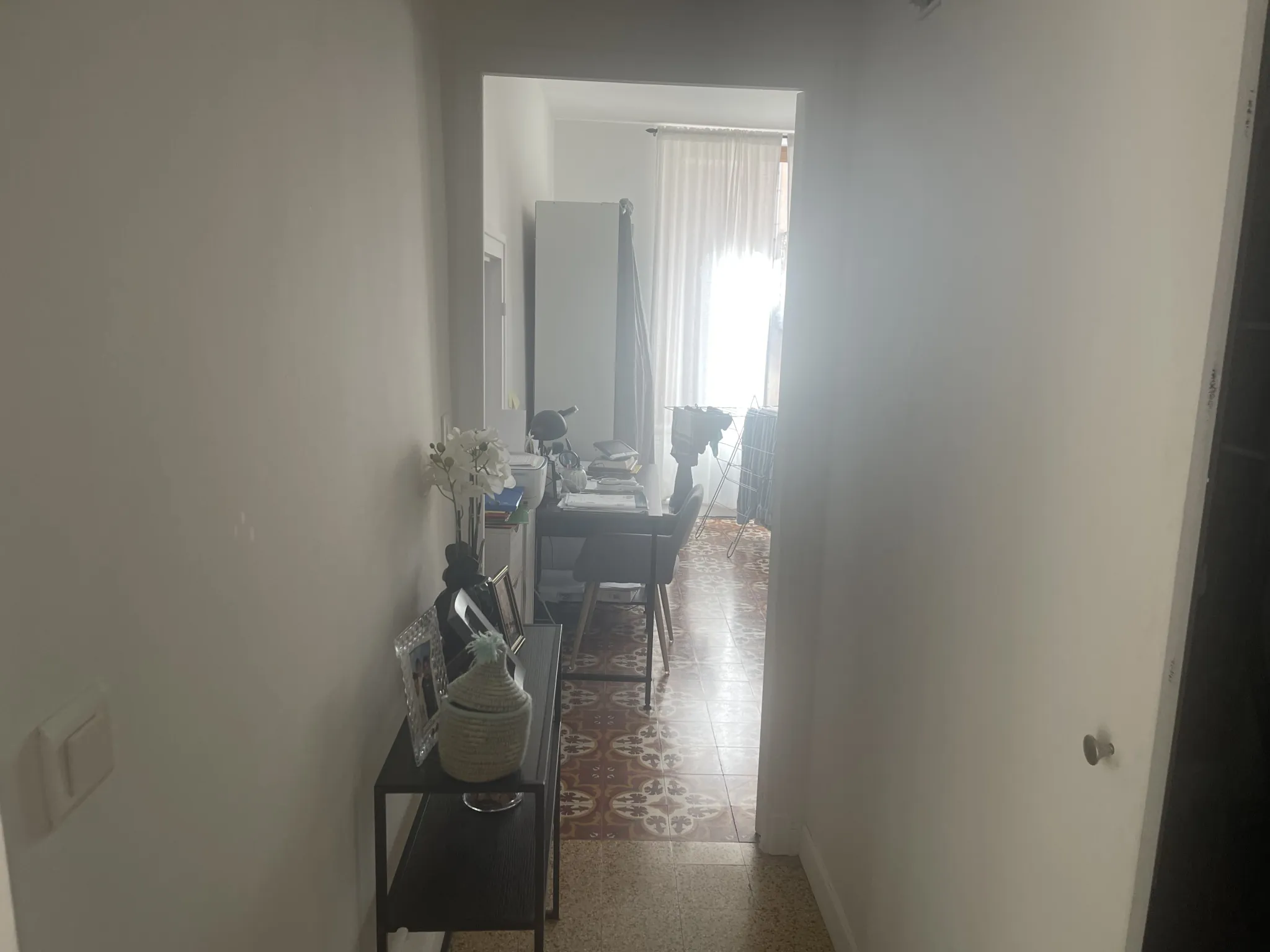 Appartement 91 m² avec terrasse et cachet authentique au cœur de Carcassonne 