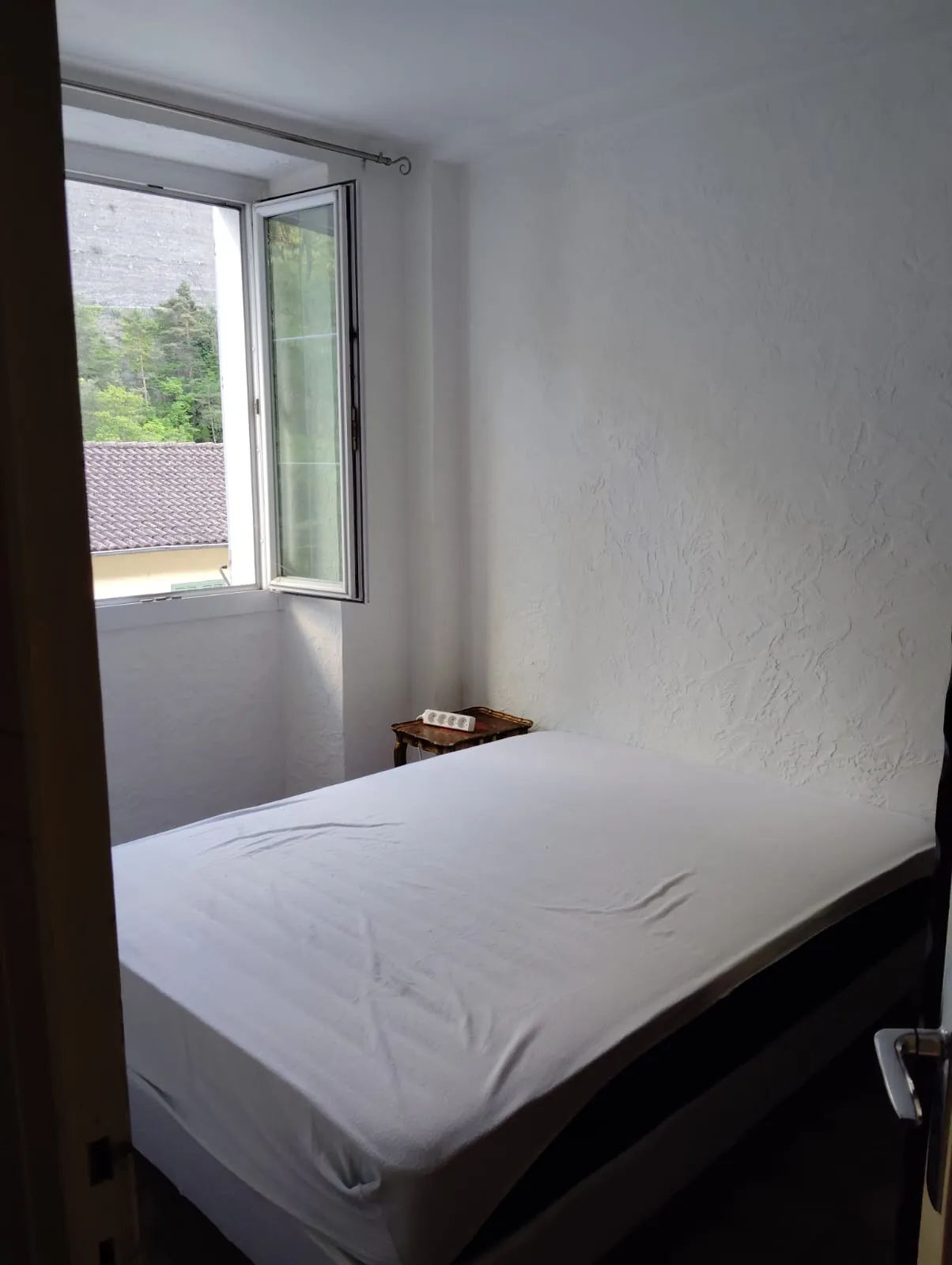 Maison de village à Fontan 120 m² avec jardin, terrasse et potentiel locatif 