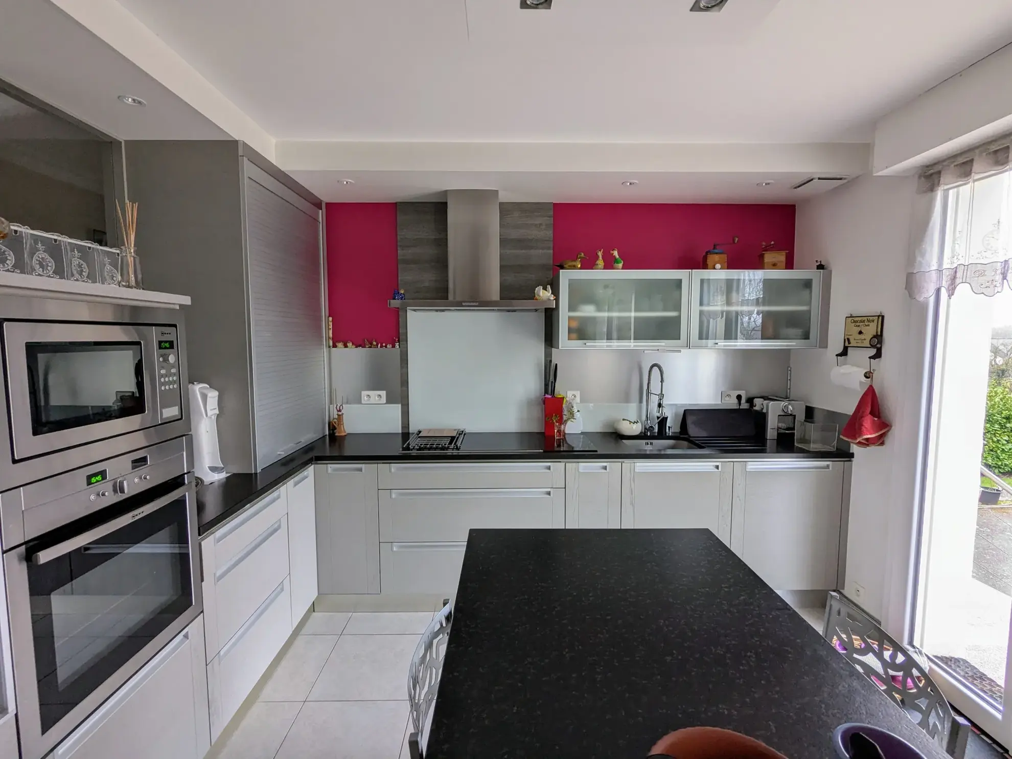 Belle maison familiale 4 chambres avec sous-sol complet à Casson 