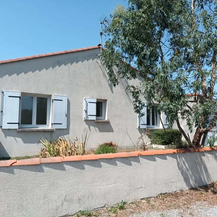 Maison de plain-pied à vendre près du centre du Clion-sur-Mer