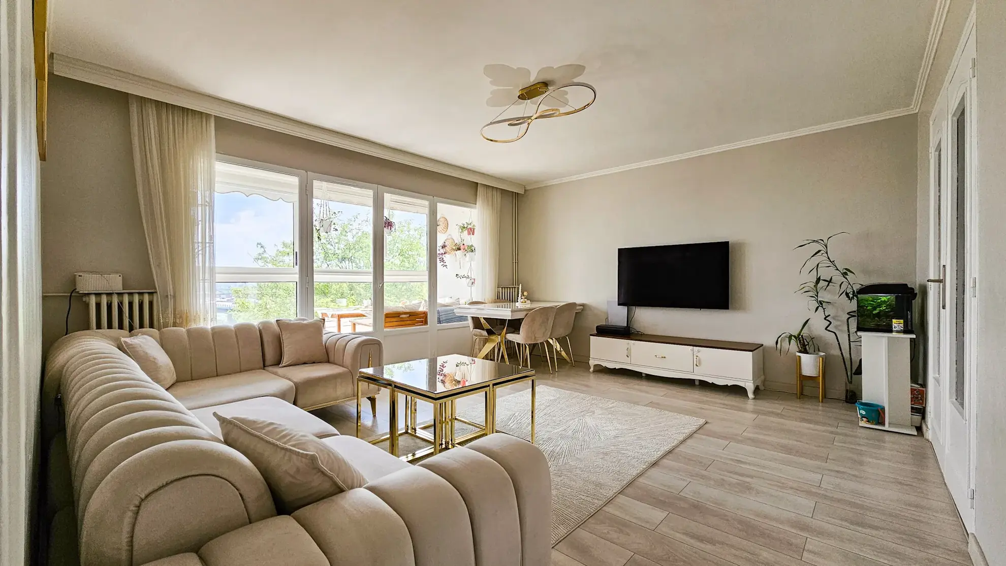 Appartement 3 pièces avec loggia et vue Tour Eiffel à Argenteuil 