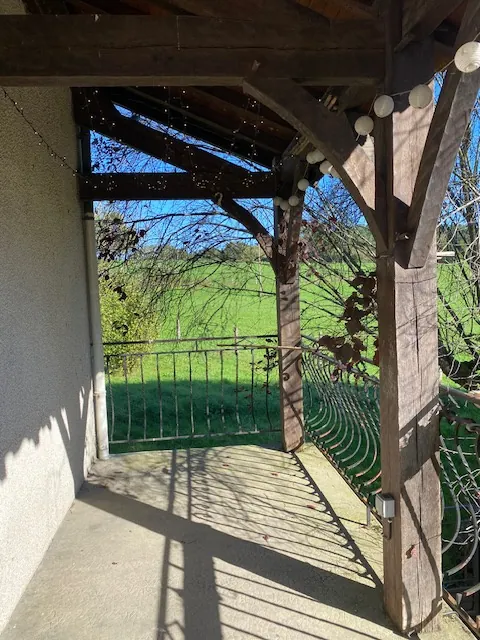 Maison familiale de 174 m² avec 5 chambres en Dordogne, proche village 