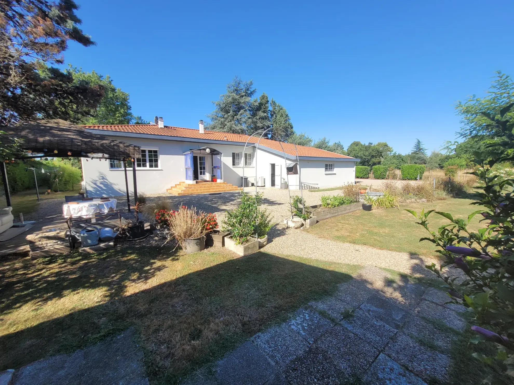 Maison 4 chambres avec parc et piscine à Marmande en vente