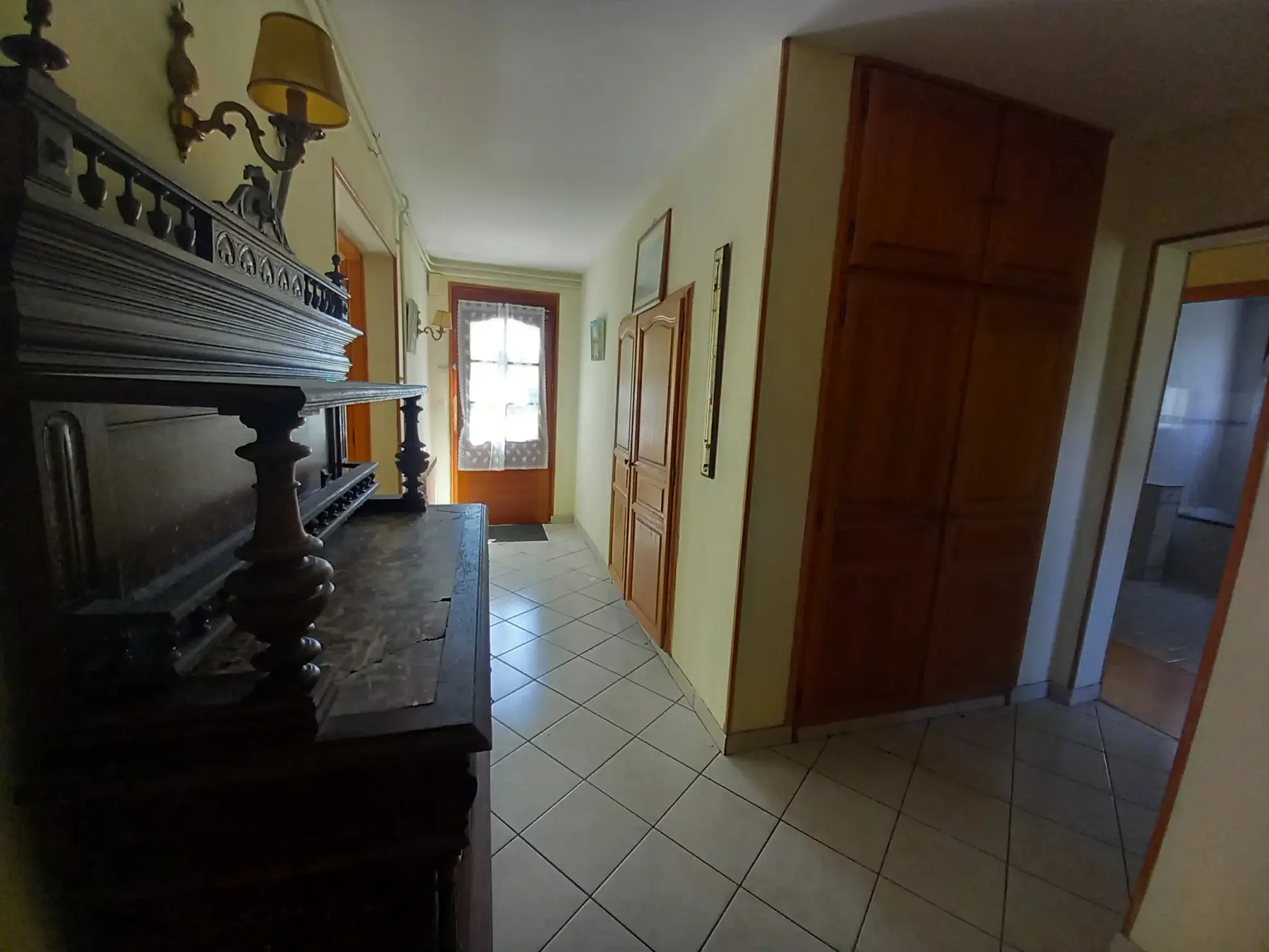 Grand pavillon 5 chambres avec dépendances et jardin proche Moulins et Nevers 