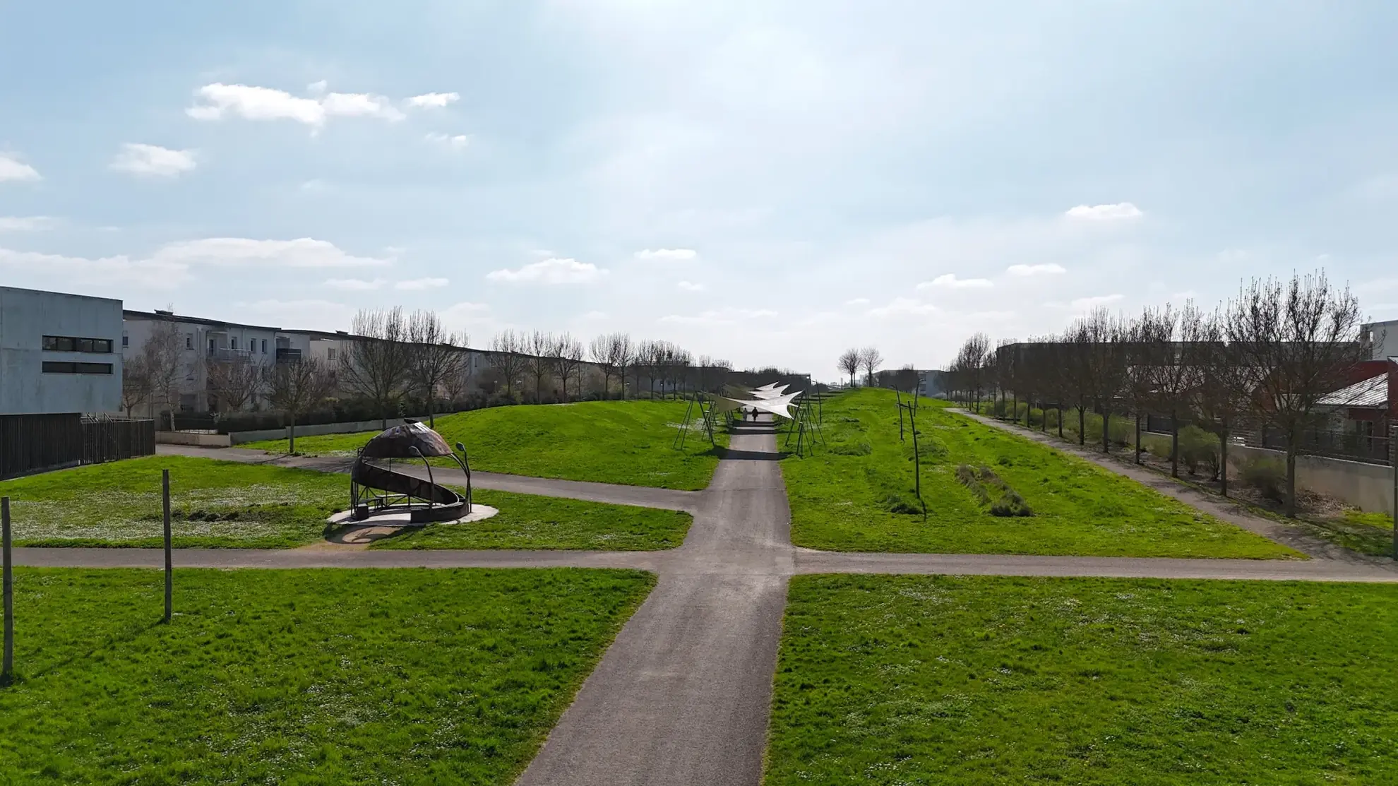 Appartement de 62 m² avec terrasse et parking à Poitiers, proche commodités 