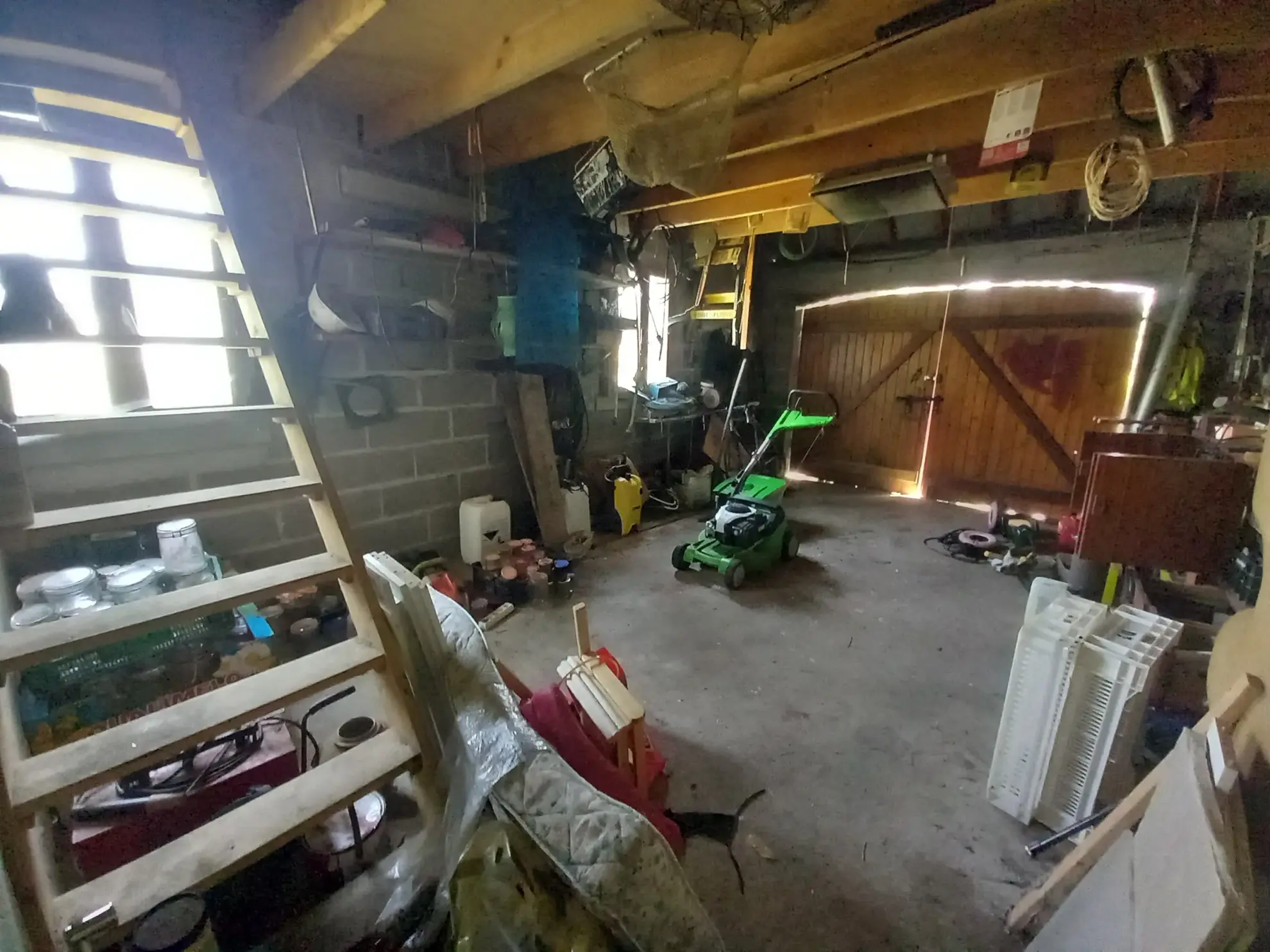 Grand pavillon 5 chambres avec dépendances et jardin proche Moulins et Nevers 