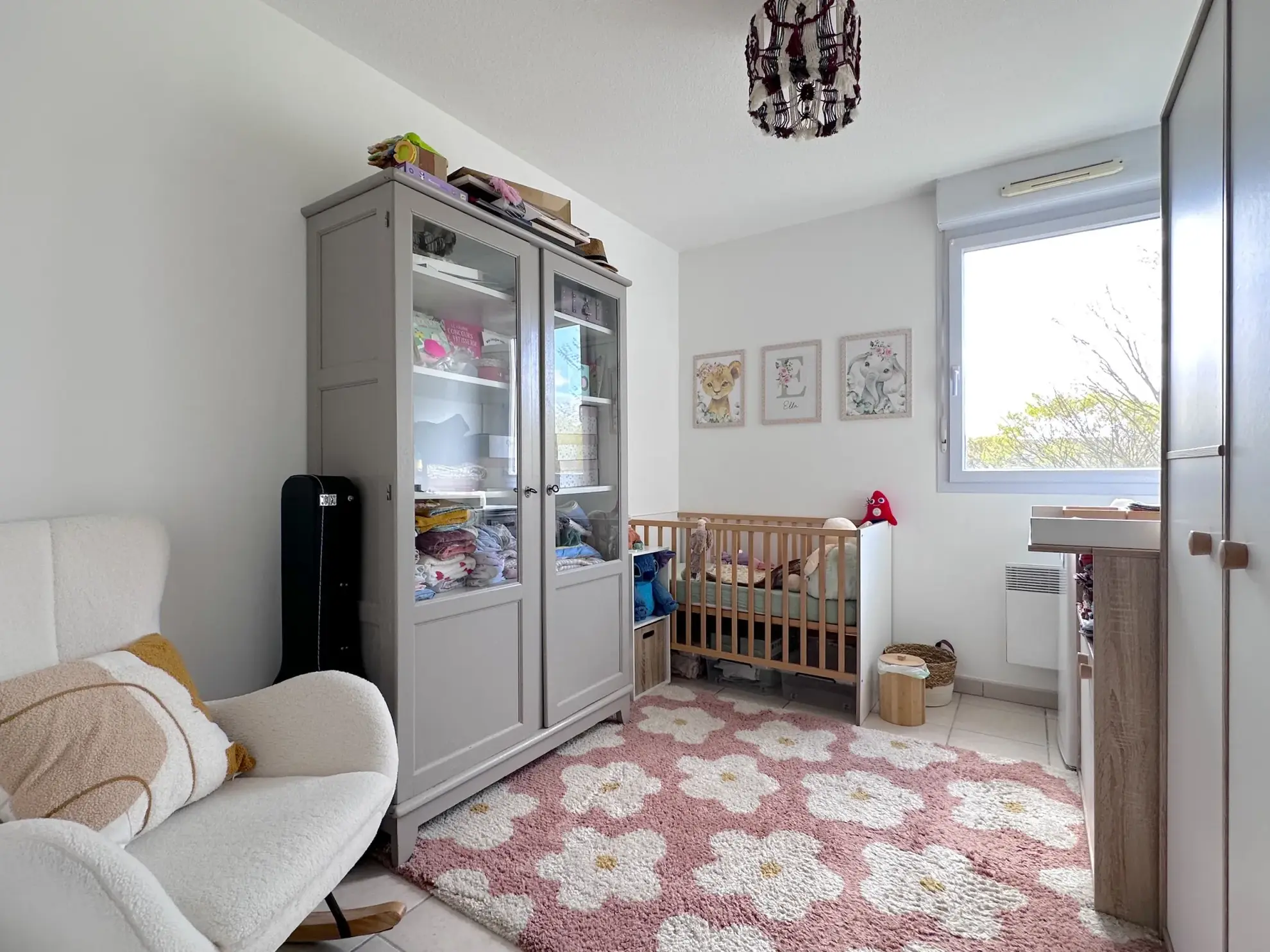 Appartement de 62 m² avec terrasse et parking à Poitiers, proche commodités 