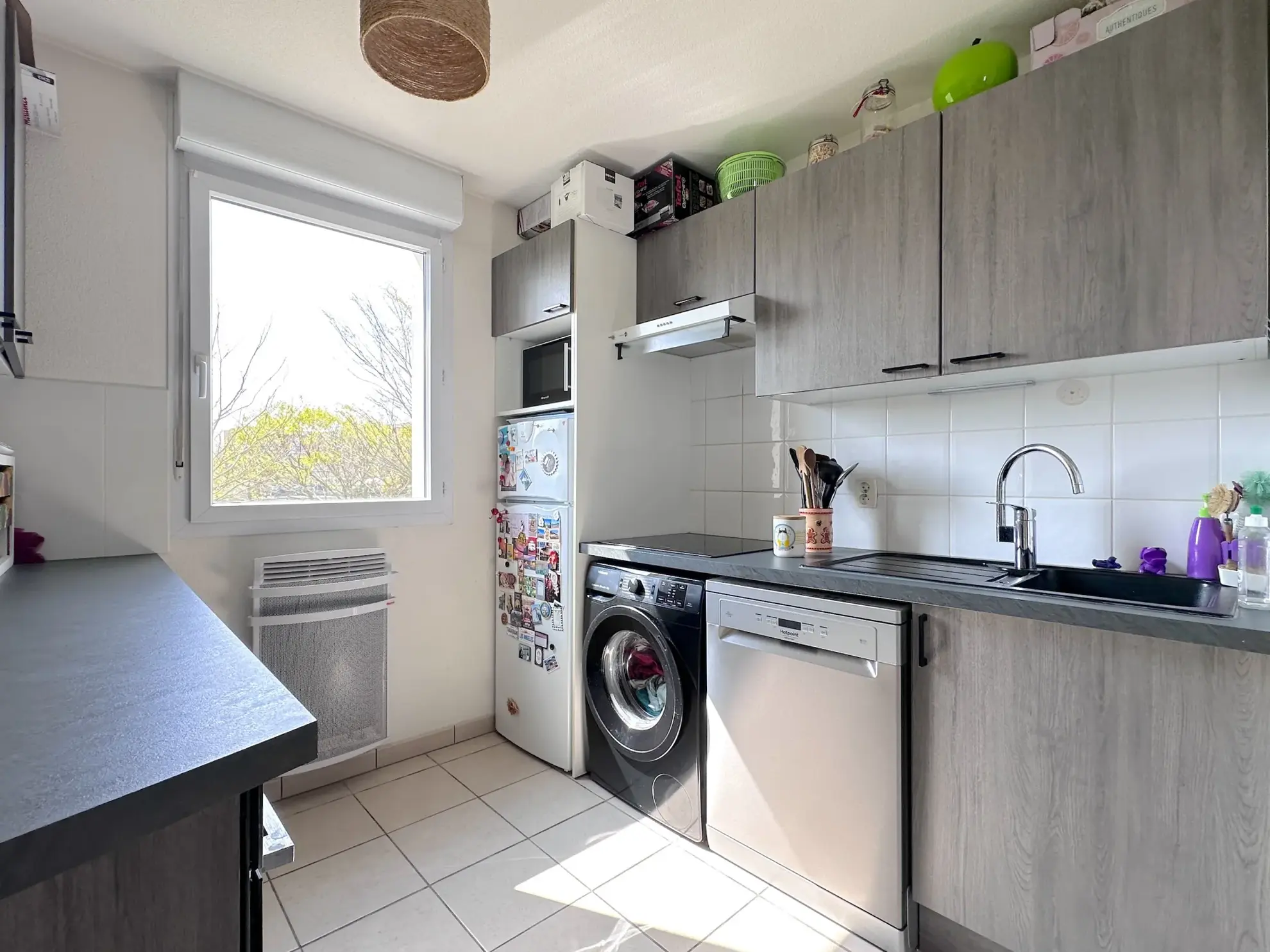 Appartement de 62 m² avec terrasse et parking à Poitiers, proche commodités 