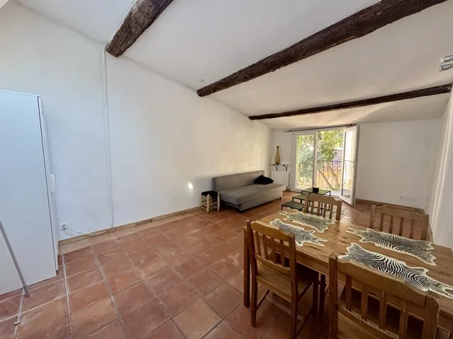 Appartement T1 avec balcony à vendre au centre-ville d'Aix-en-Provence 