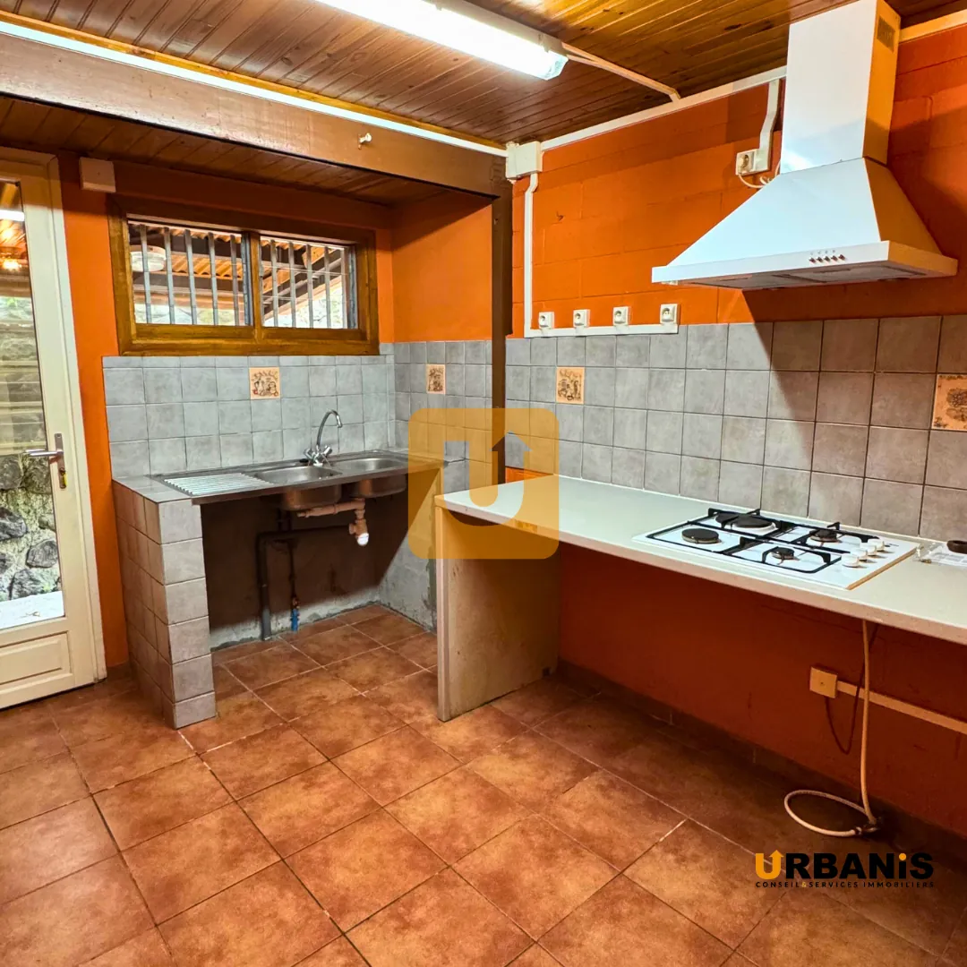 Maison F4 à Saint Paul La Réunion—Secteur du Guillaume, idéal résidence ou investissement 