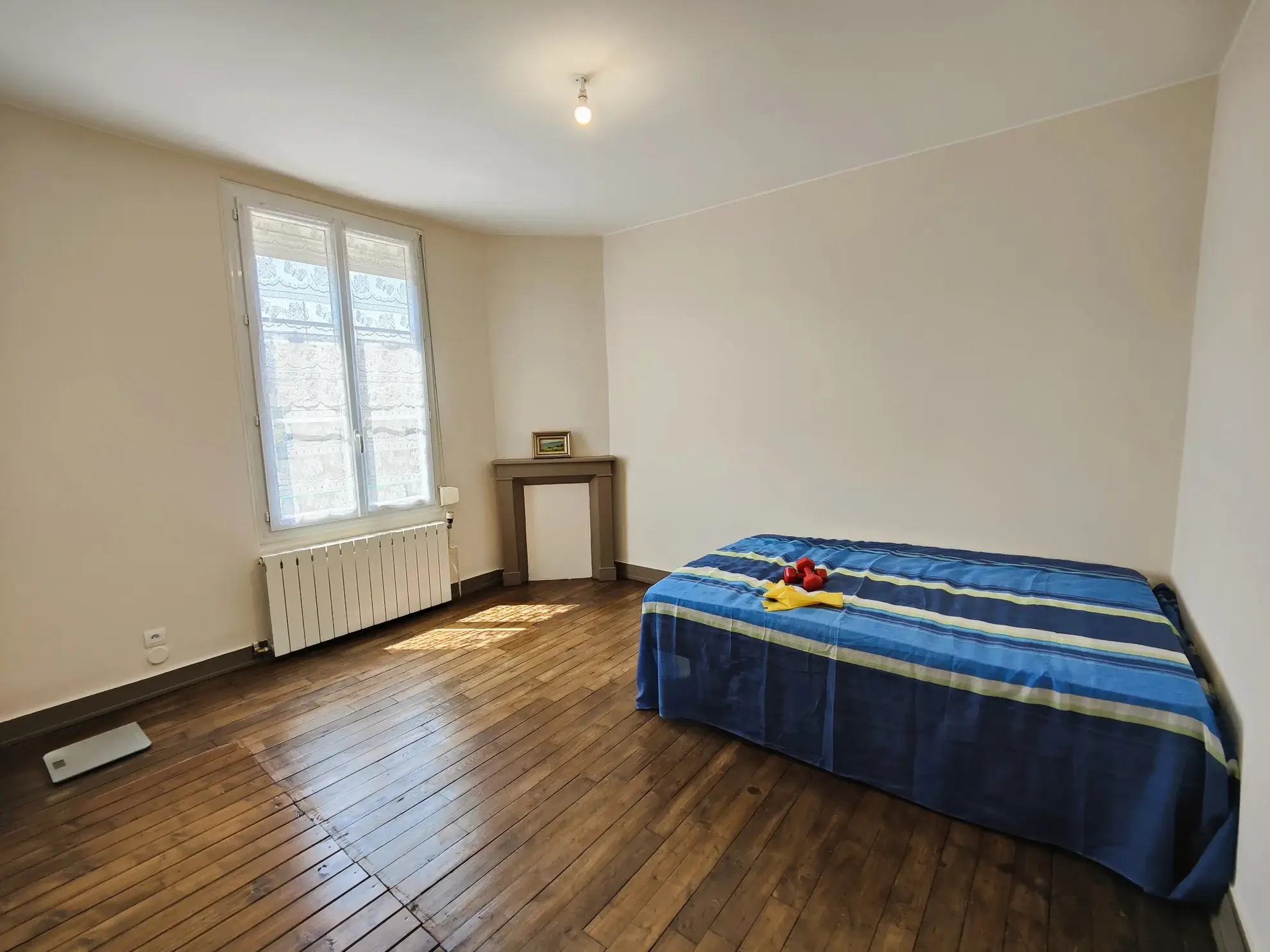 Maison rénovée avec jardin arboré à Migennes - 3 chambres et proximité gare 