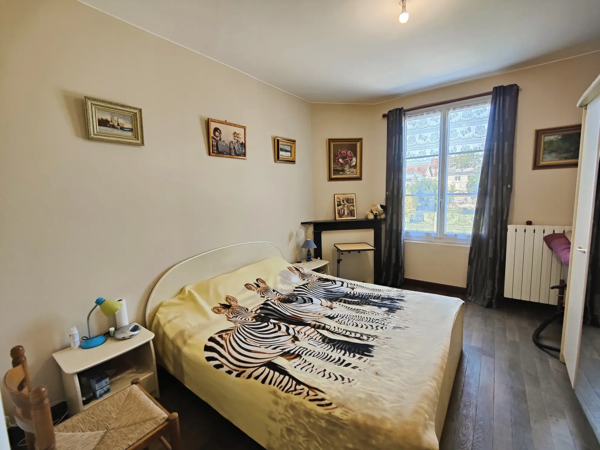 Maison rénovée avec jardin arboré à Migennes - 3 chambres et proximité gare 