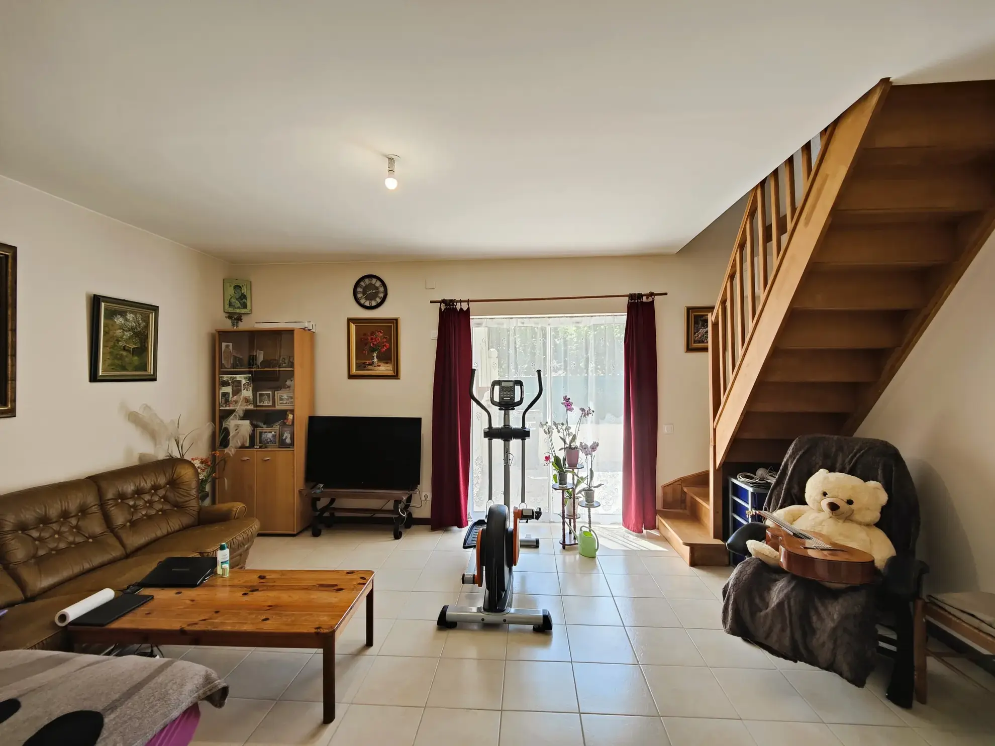 Maison rénovée avec jardin arboré à Migennes - 3 chambres et proximité gare 