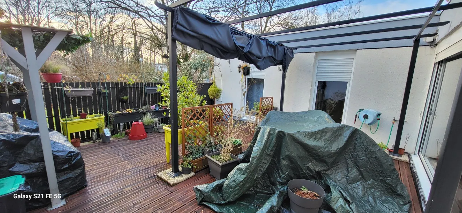 Grand appartement F5 avec terrasse et garage à Villepinte 