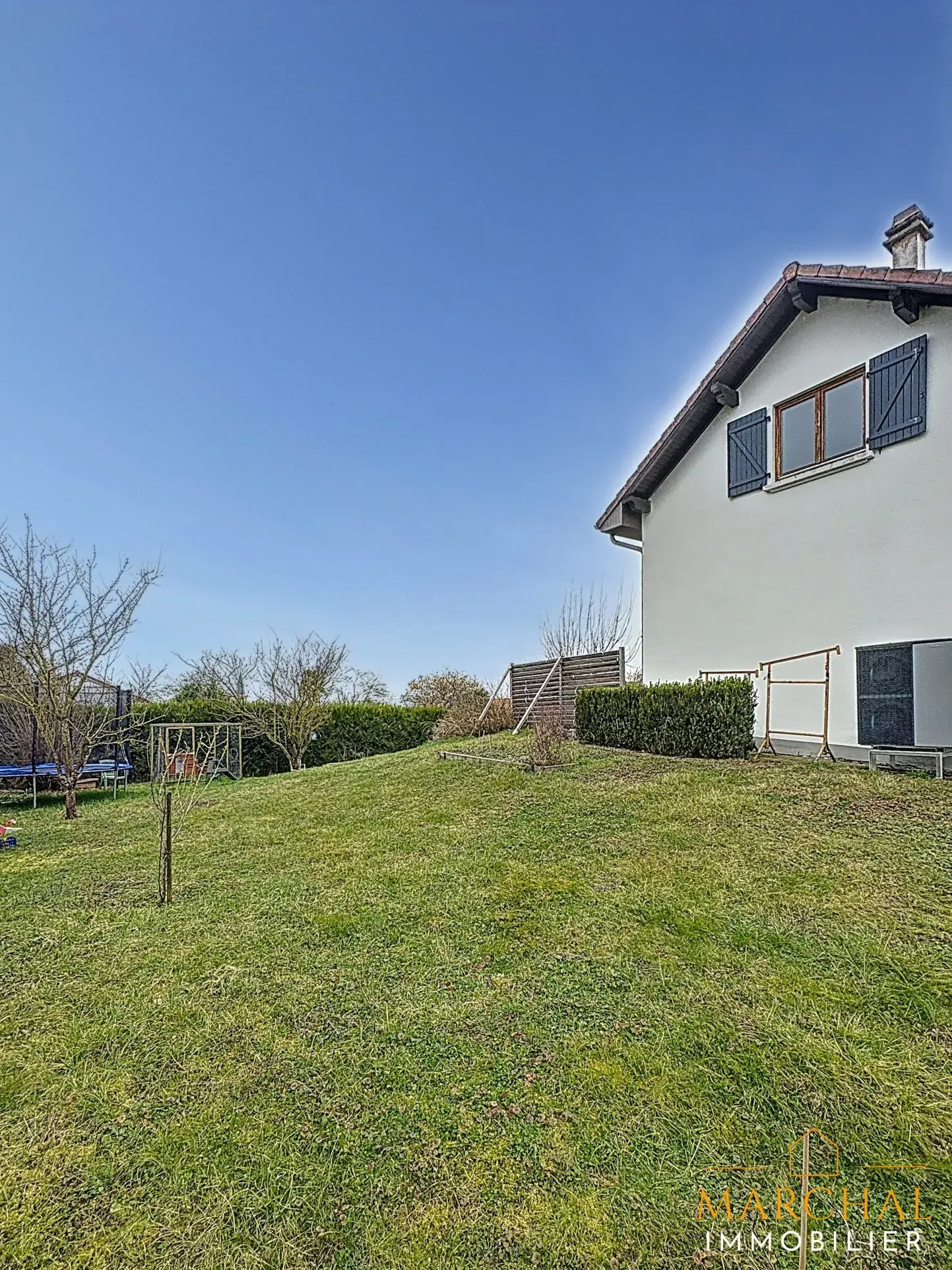 Belle maison familiale de 173 m² à Vittoncourt avec garage et terrain de 986 m² 