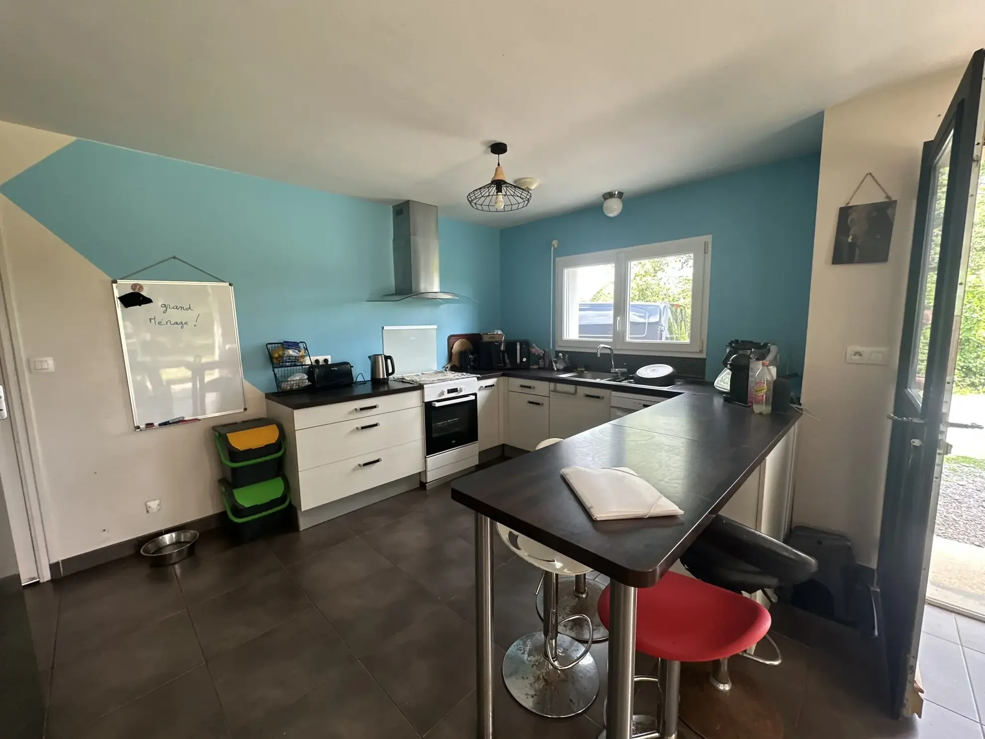 Maison moderne de 110 m² à Baud avec 3 chambres, terrasse et grand terrain 