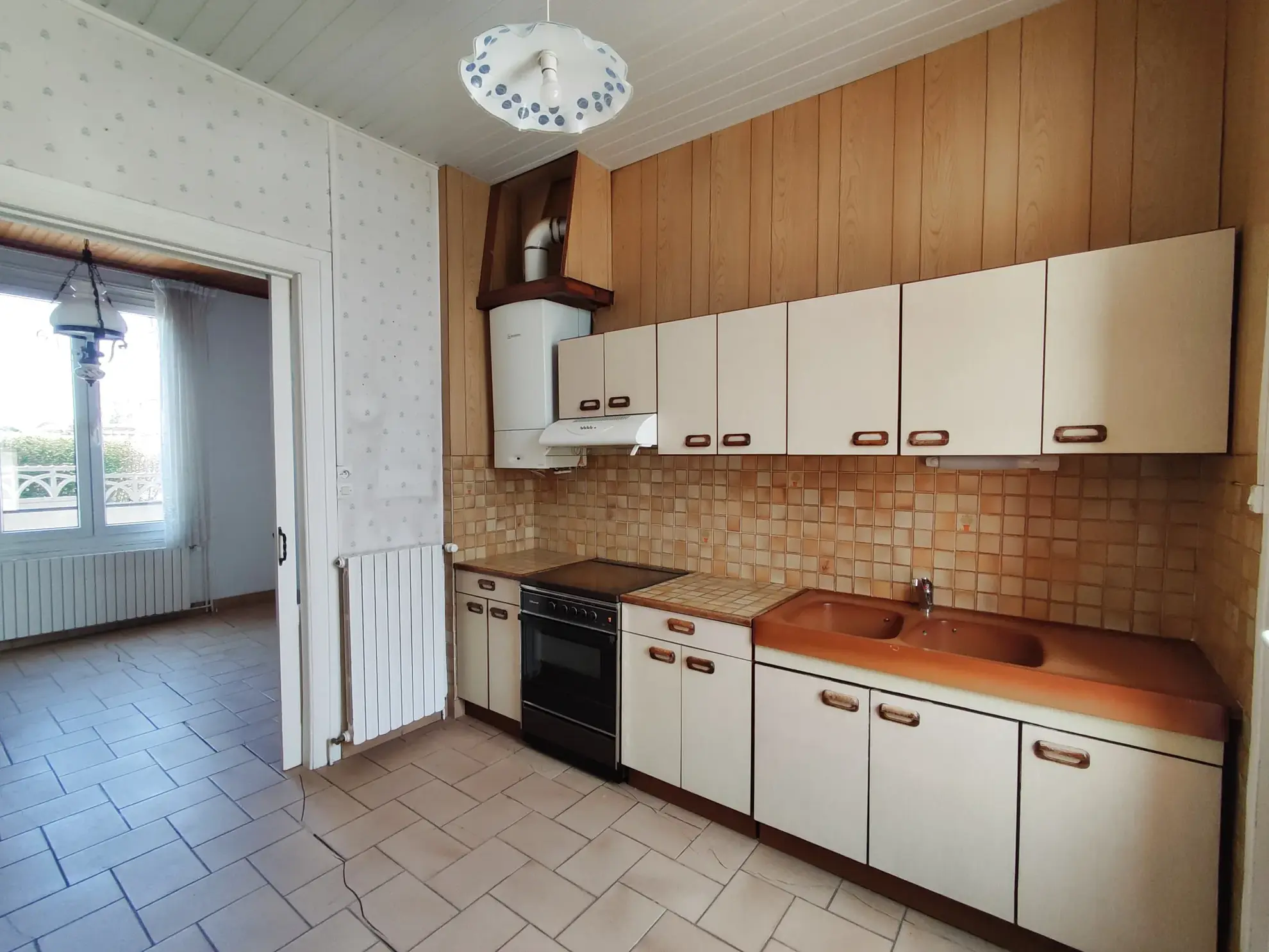 Maison lumineuse en briques avec petit extérieur au Tréport près du port et vue dégagée 