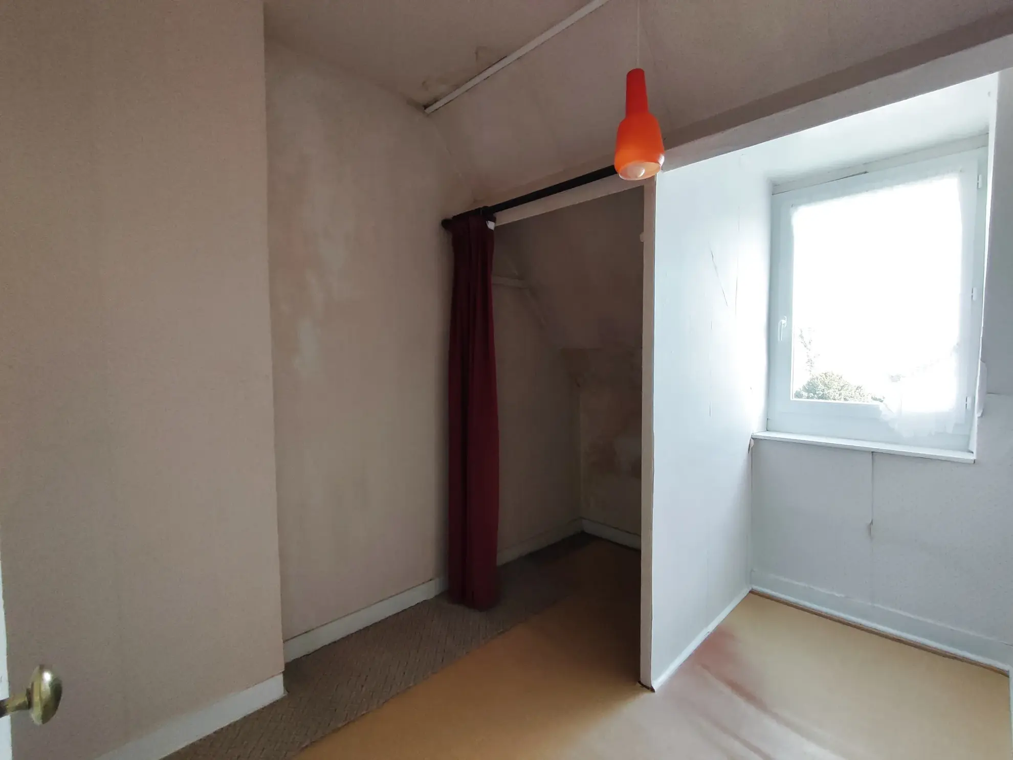 Maison lumineuse en briques avec petit extérieur au Tréport près du port et vue dégagée 