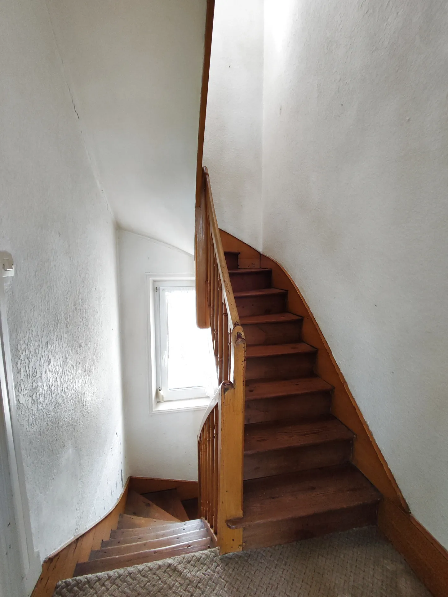 Maison lumineuse en briques avec petit extérieur au Tréport près du port et vue dégagée 