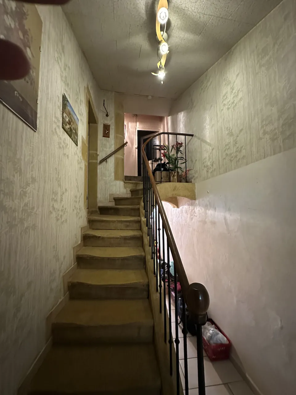 Maison de village de 120 m² à Marcigny proche centre, avec jardin et dépendances 