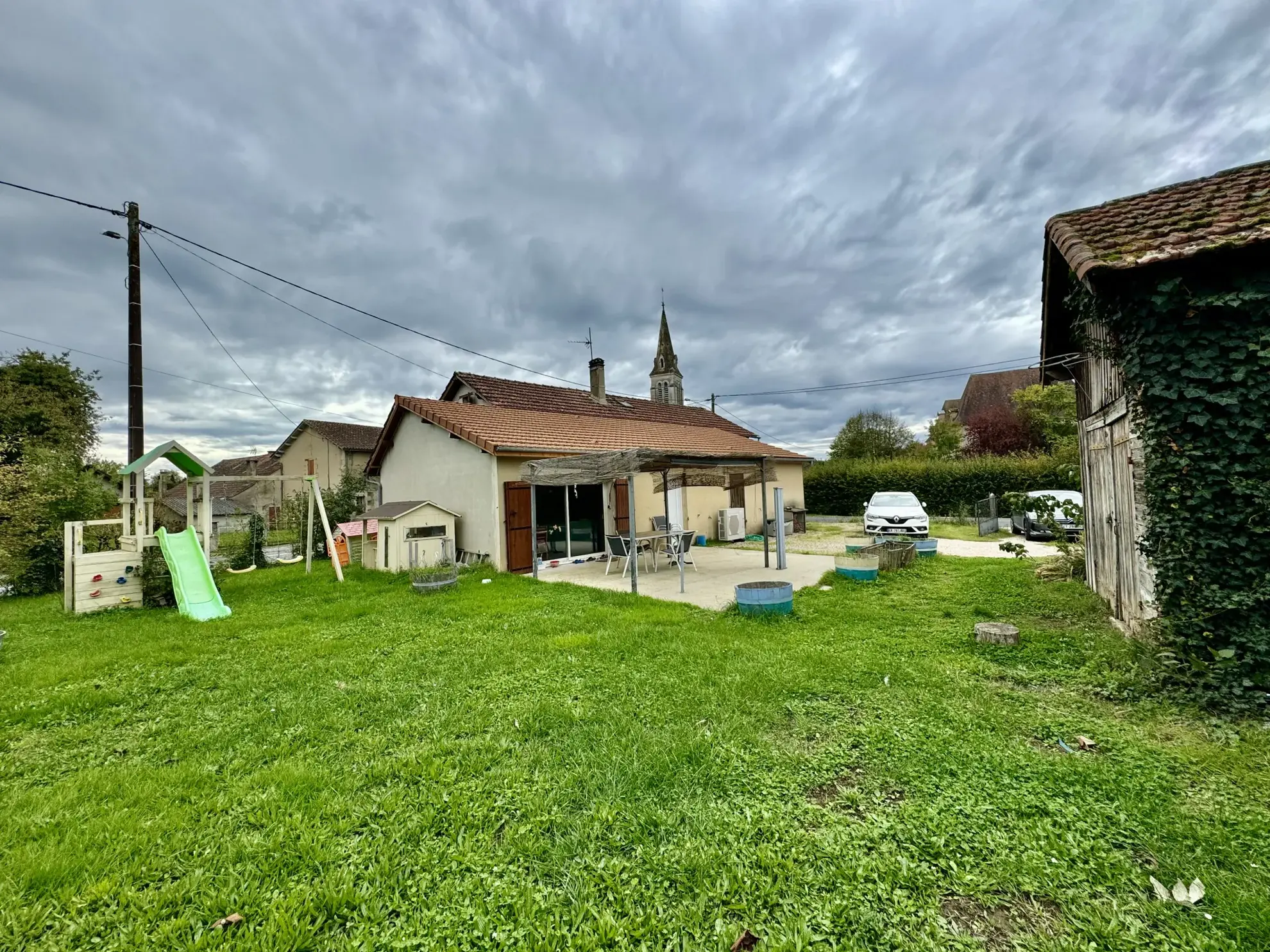 Charmante maison de 145 m² avec jardin clos à La Force 
