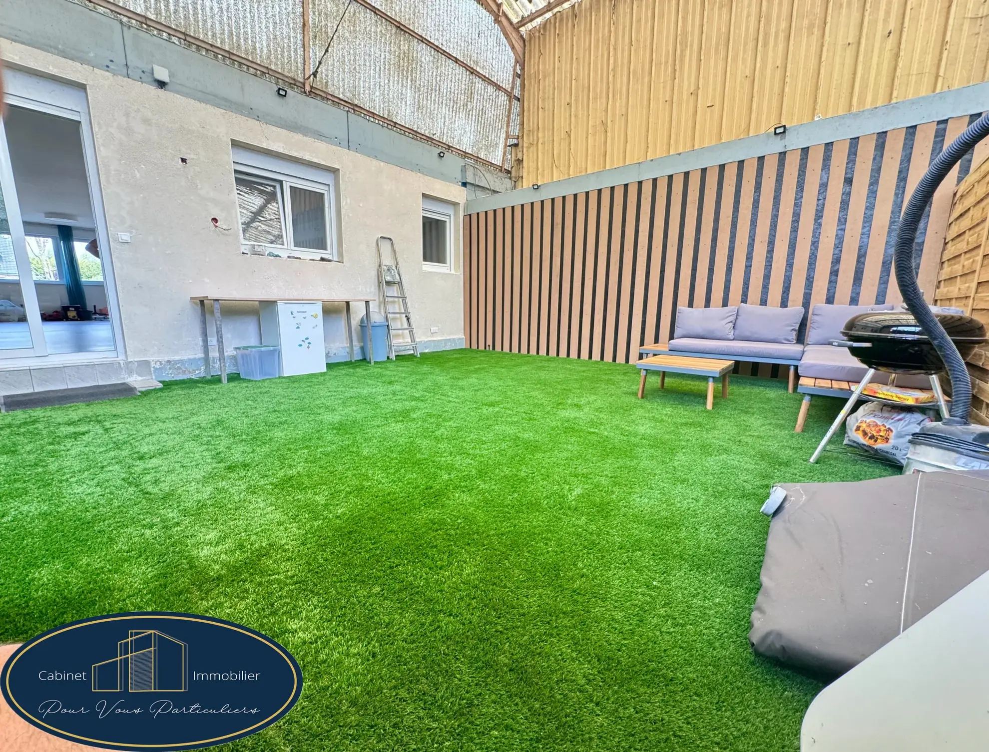 Maison semi-individuelle de plain-pied à Estrun, rénovation récente, 96 m² 