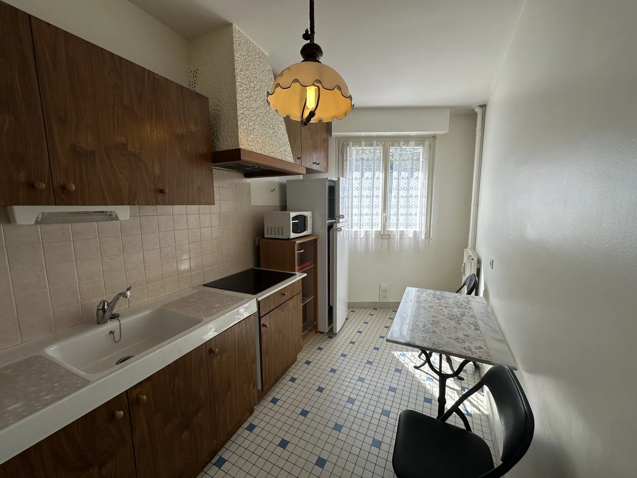 A vendre appartement 2 pièces avec stationnement à Vichy, idéal investisseur ou premier achat 