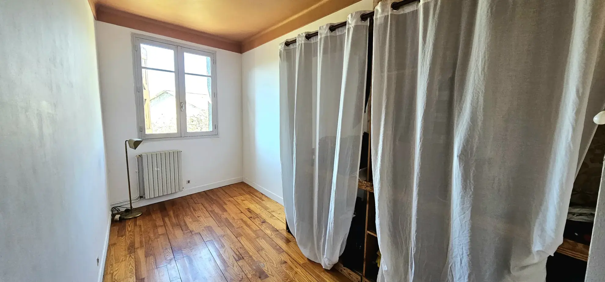 Vente ferme avec dépendances, terrain arboré, 223 m² habitables à Sainte Suzanne, Ariège 