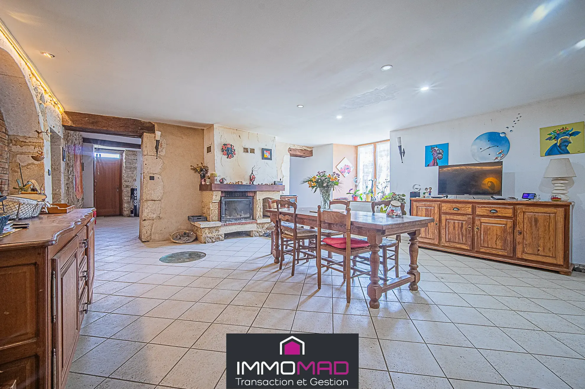 Grande maison de 325 m² avec 7 chambres et hangar à Rouvrois-sur-Meuse 