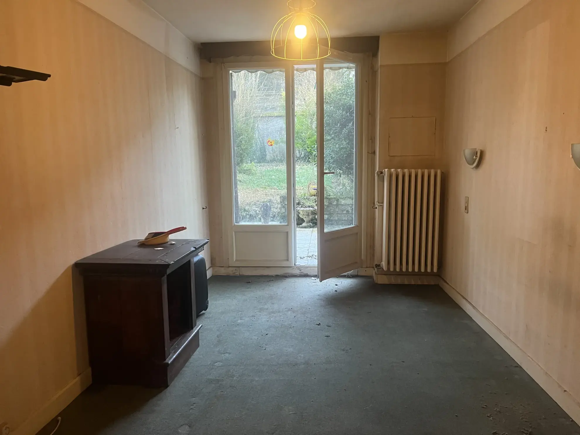 Maison multifamiliale de 166 m² à Bourbonne Les Bains avec terrain et dépendance 