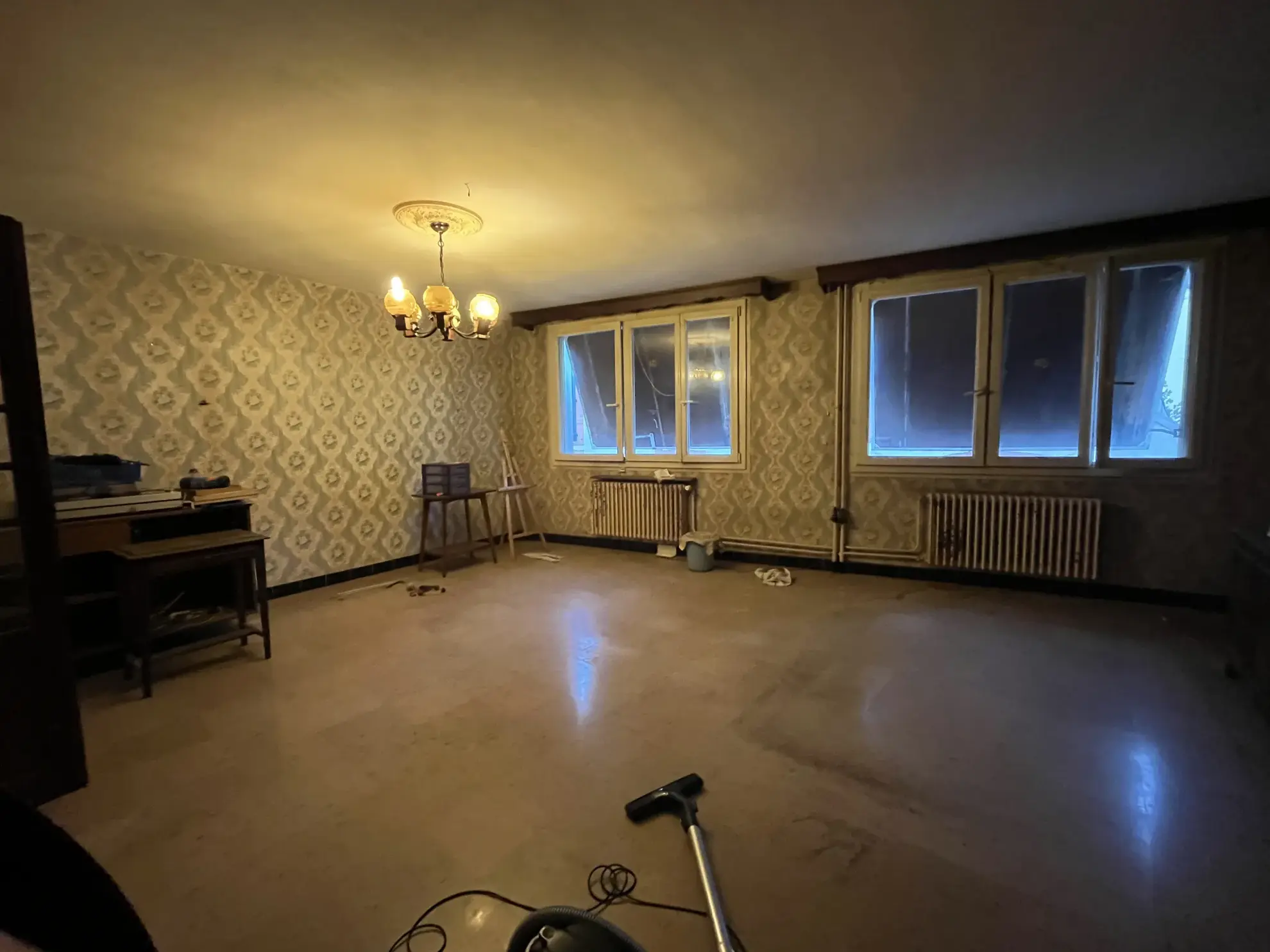 Maison multifamiliale de 166 m² à Bourbonne Les Bains avec terrain et dépendance 