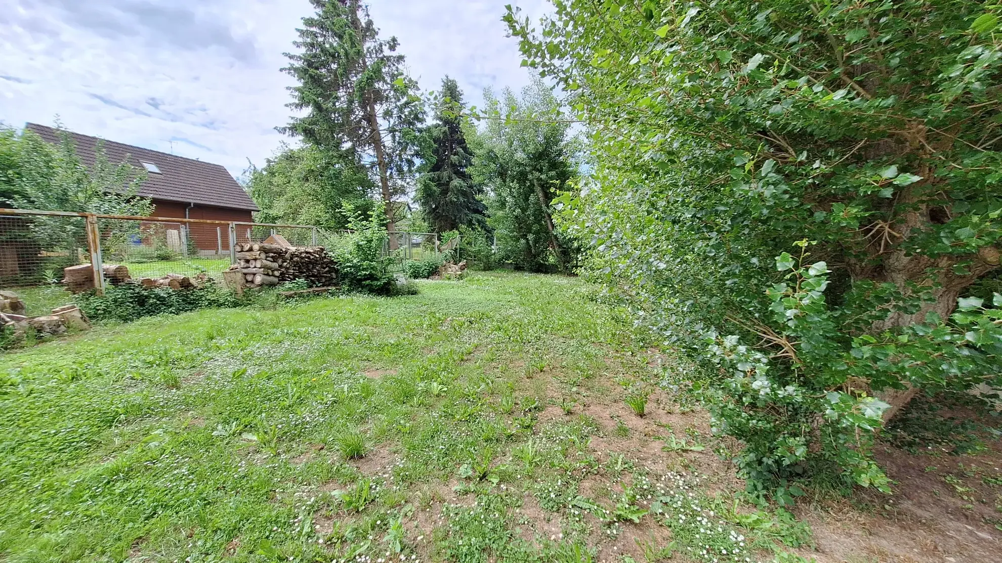 Magnifique terrain constructible de 653 m² à Zaessingue, prêt à bâtir 