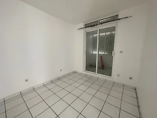 Appartement F4 à vendre à Fort-de-France – Centre-ville avec terrasse et parking 