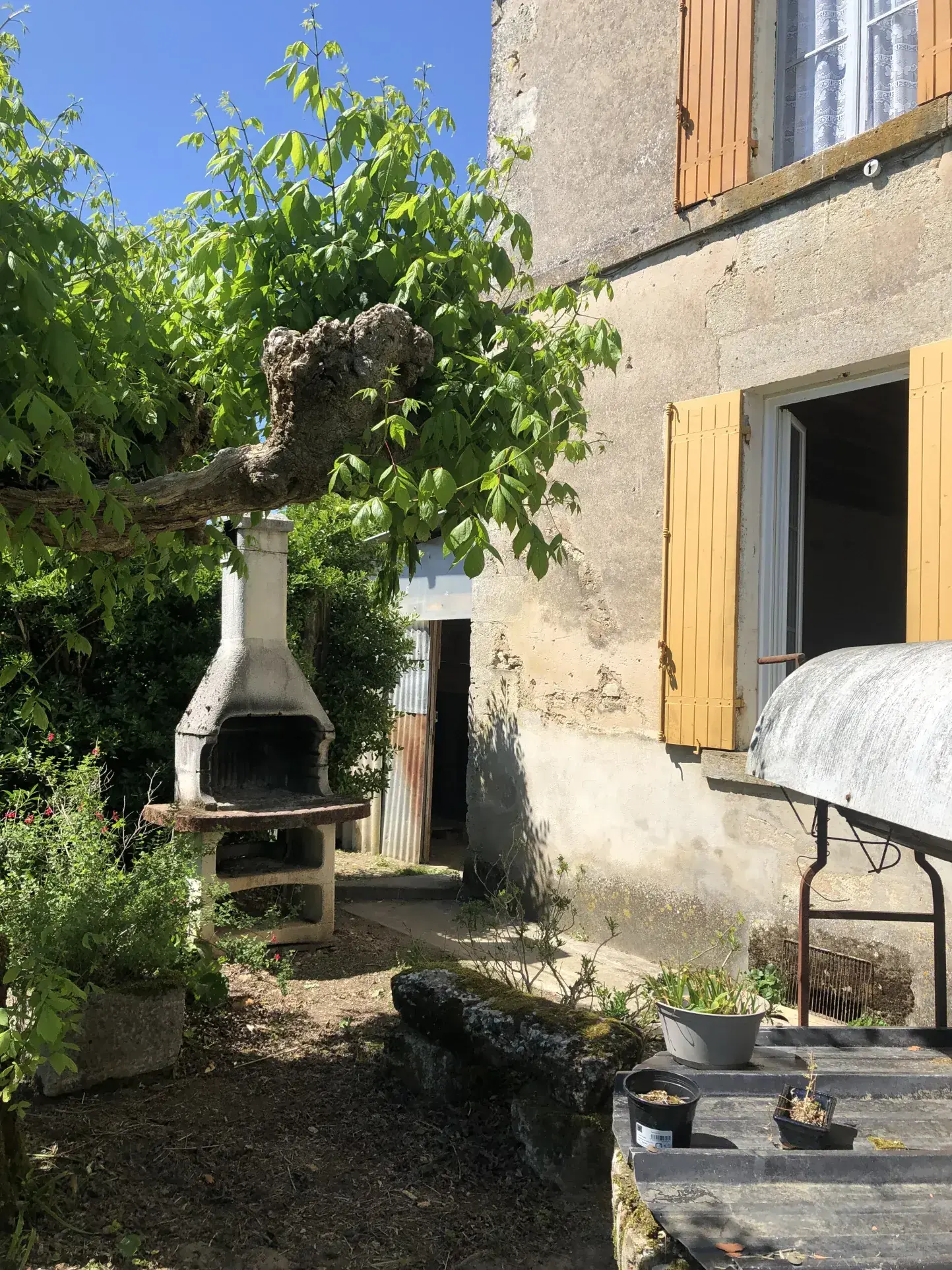 Maison girondine avec dépendance et grand terrain à La Réole 